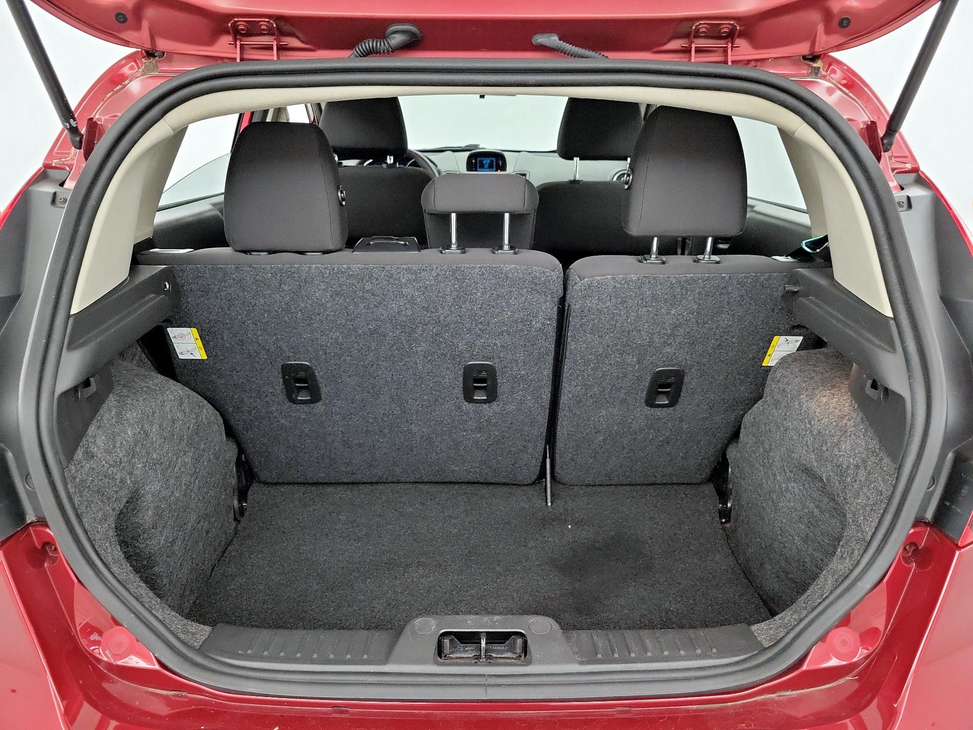 Thumbnail: 2015 Ford Fiesta - 19