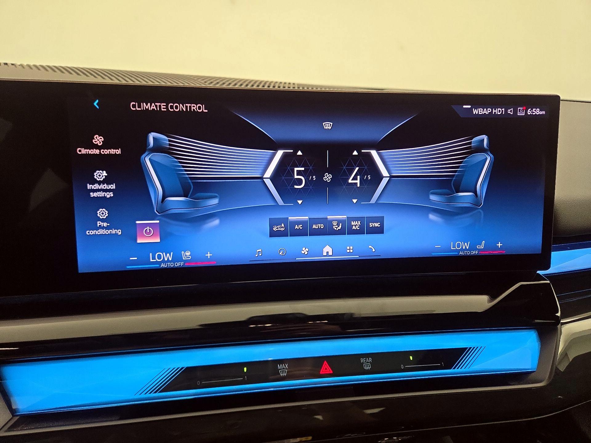 Thumbnail: 2024 BMW i5 - 17