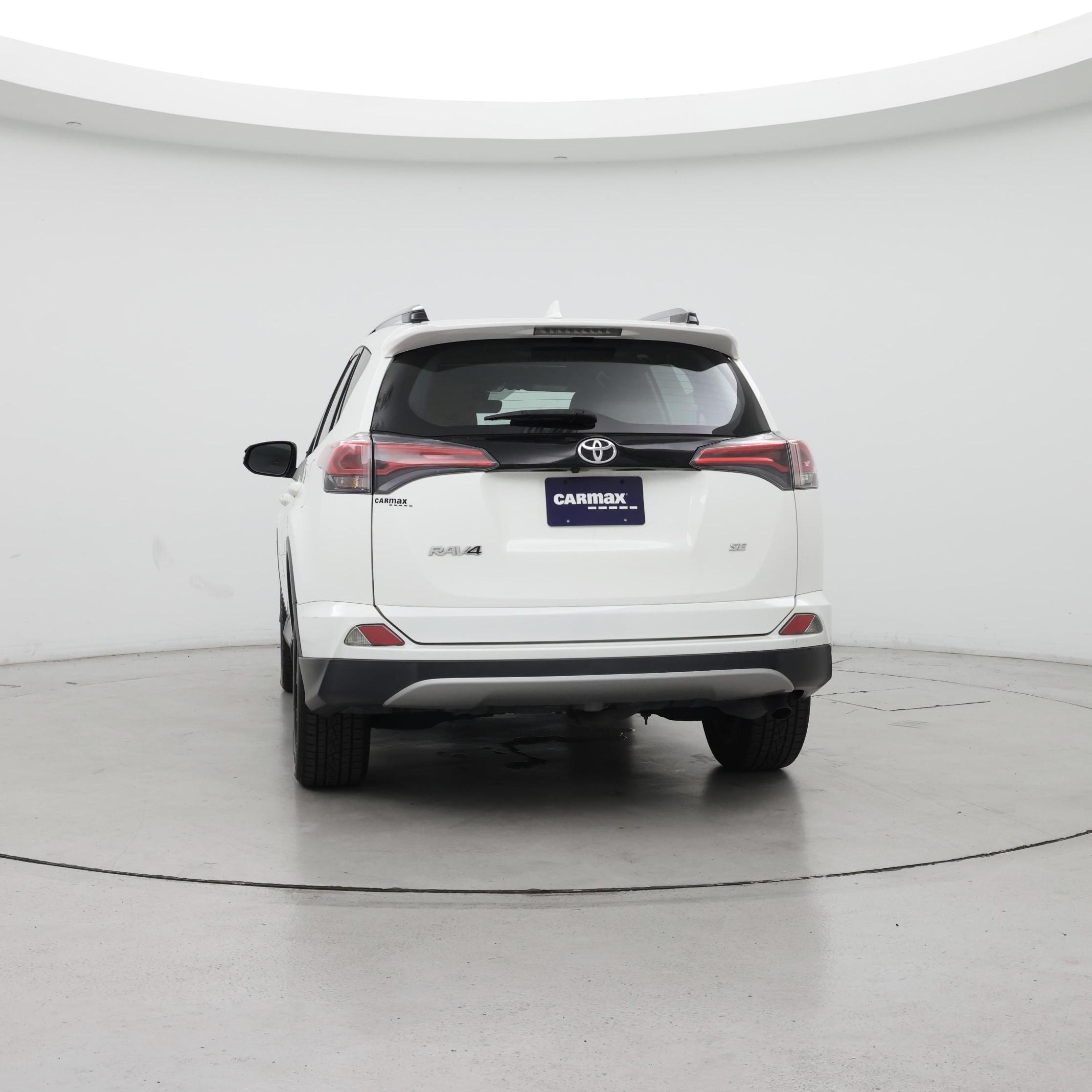 Thumbnail: 2017 Toyota RAV4 - 6