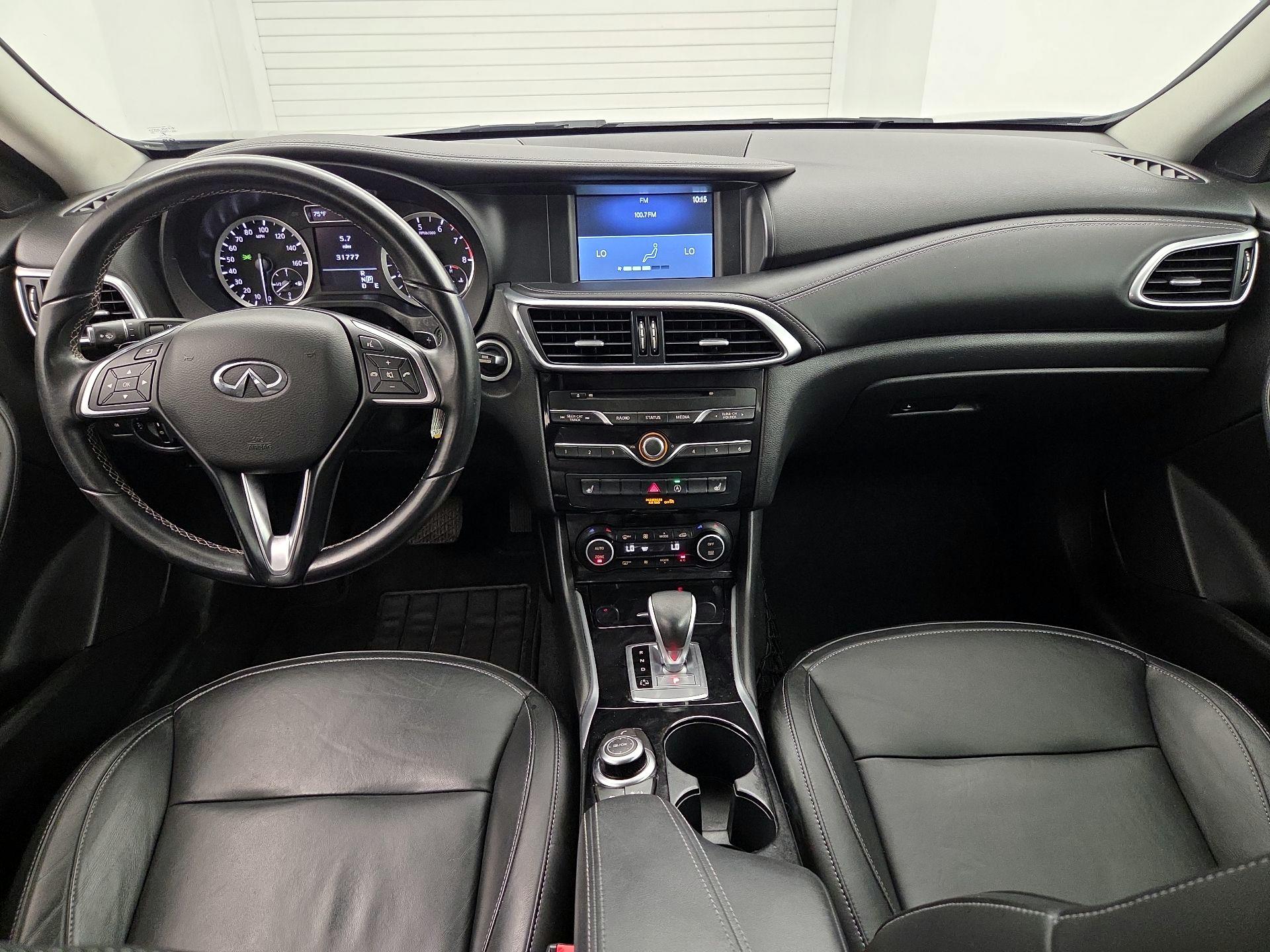 Thumbnail: 2017 INFINITI QX30 - 9