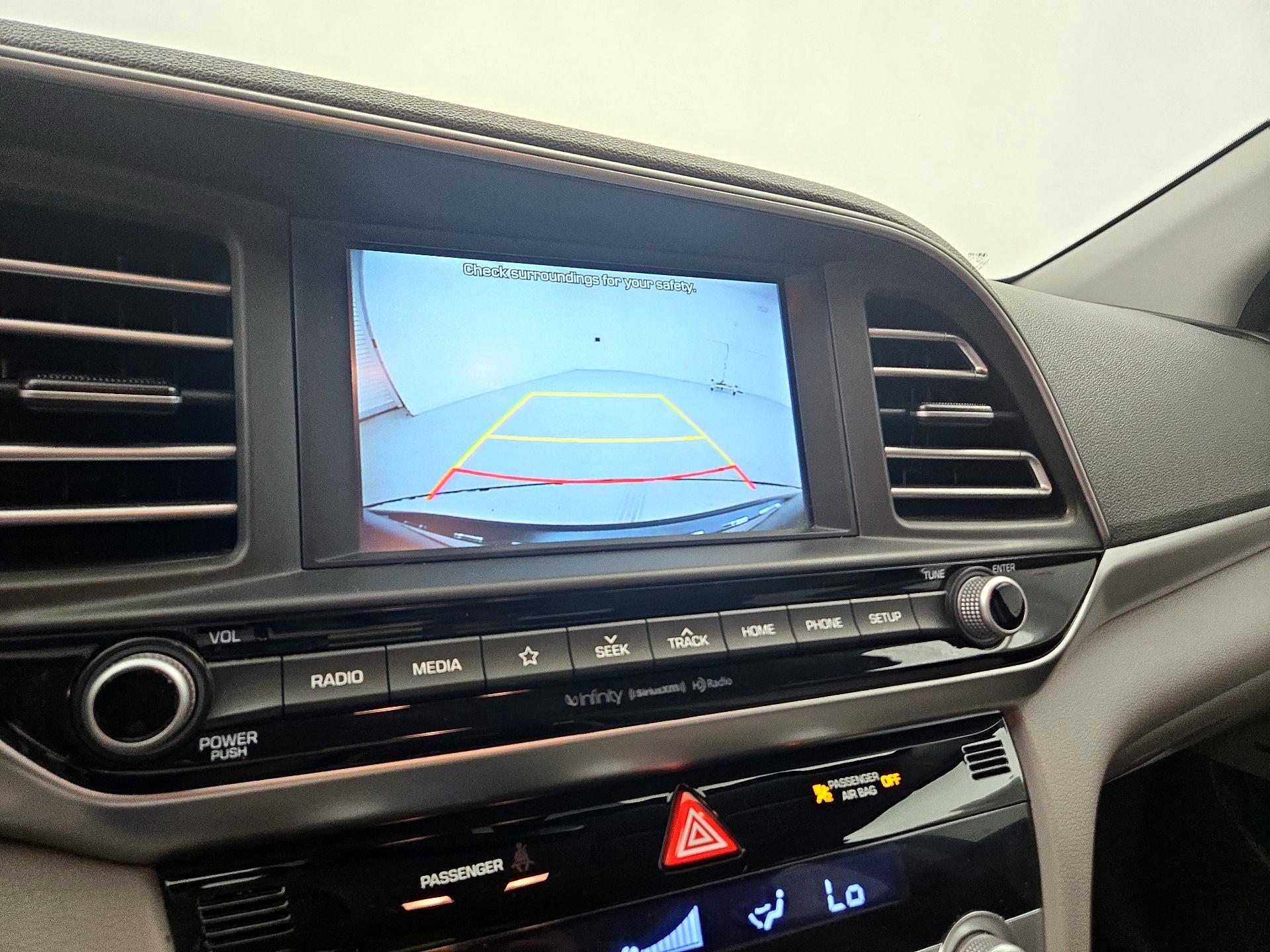Thumbnail: 2020 Hyundai Elantra - 14