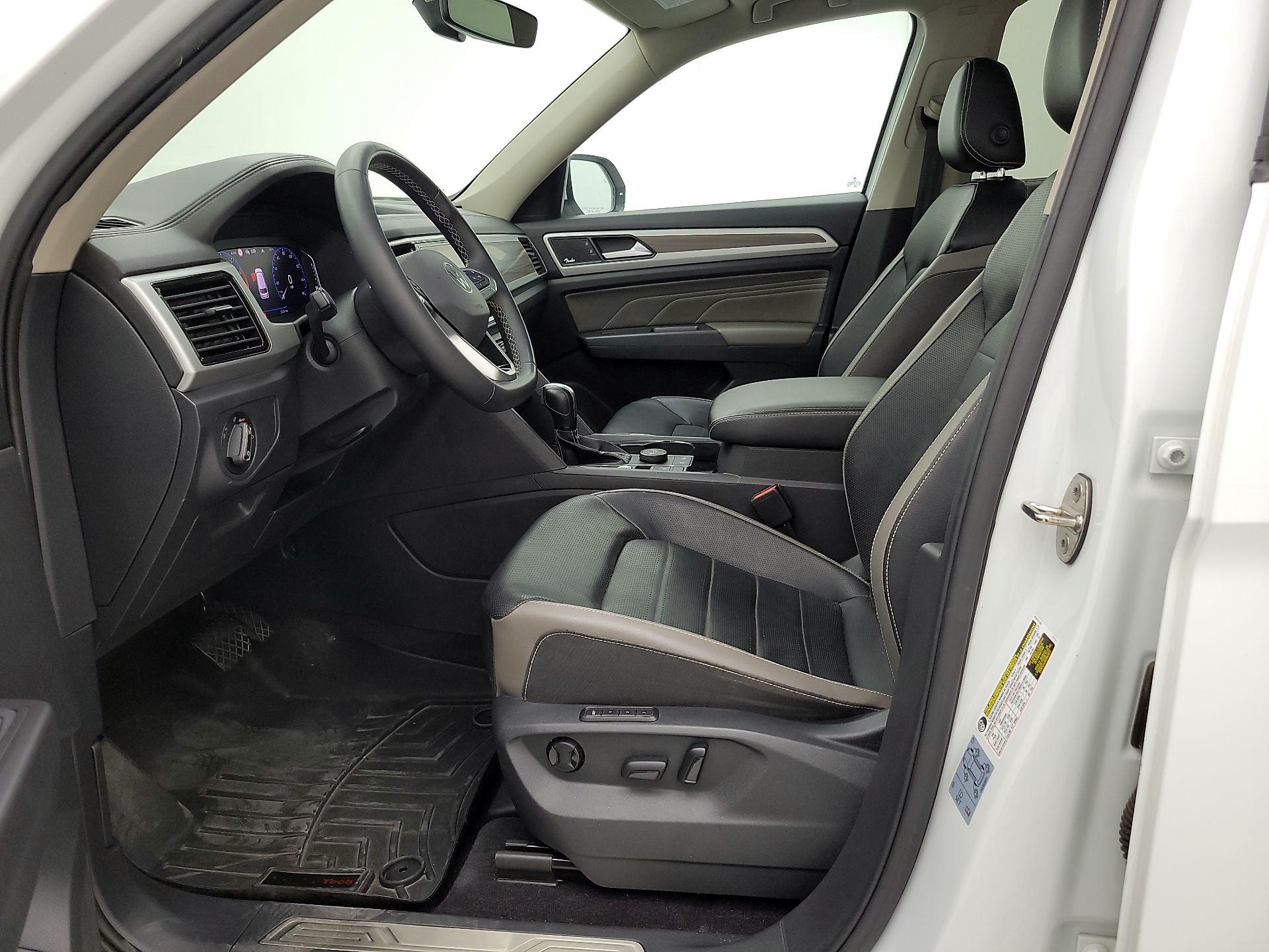 Thumbnail: 2021 Volkswagen Atlas - 11