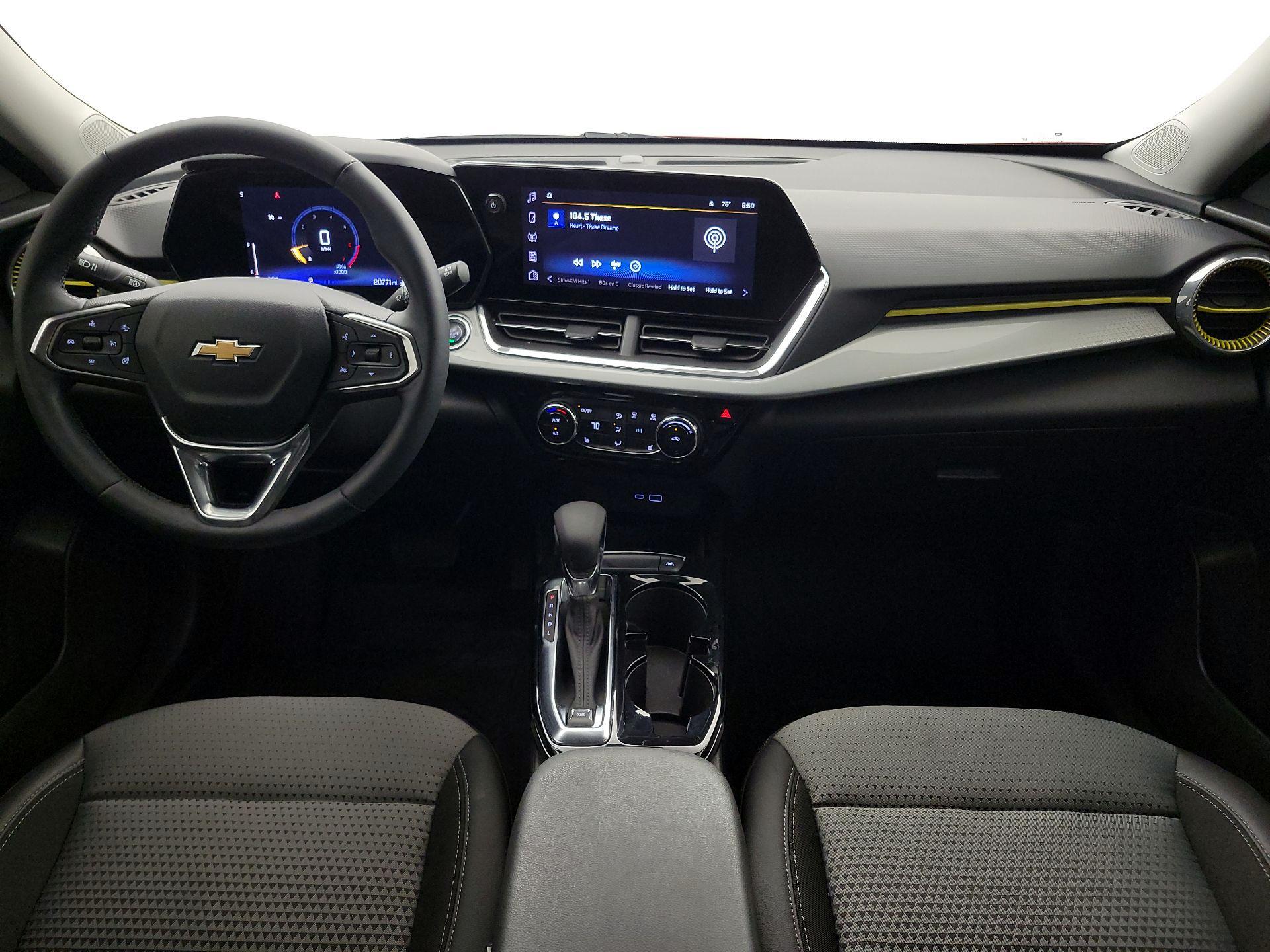 Thumbnail: 2024 Chevrolet Trax - 9