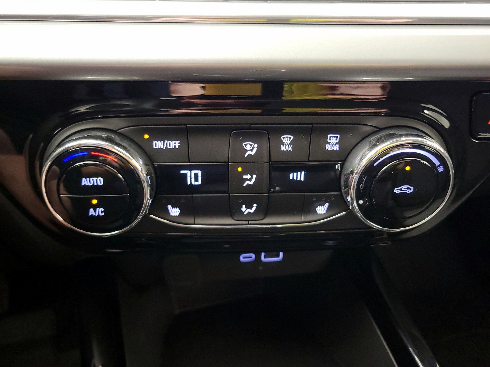 Thumbnail: 2024 Chevrolet Trax - 16