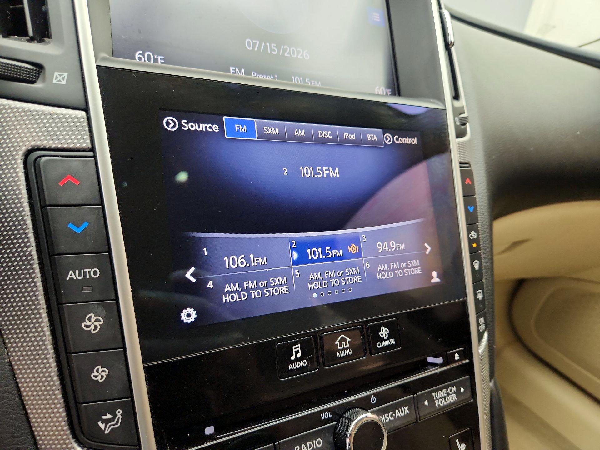 Thumbnail: 2015 INFINITI Q50 - 15