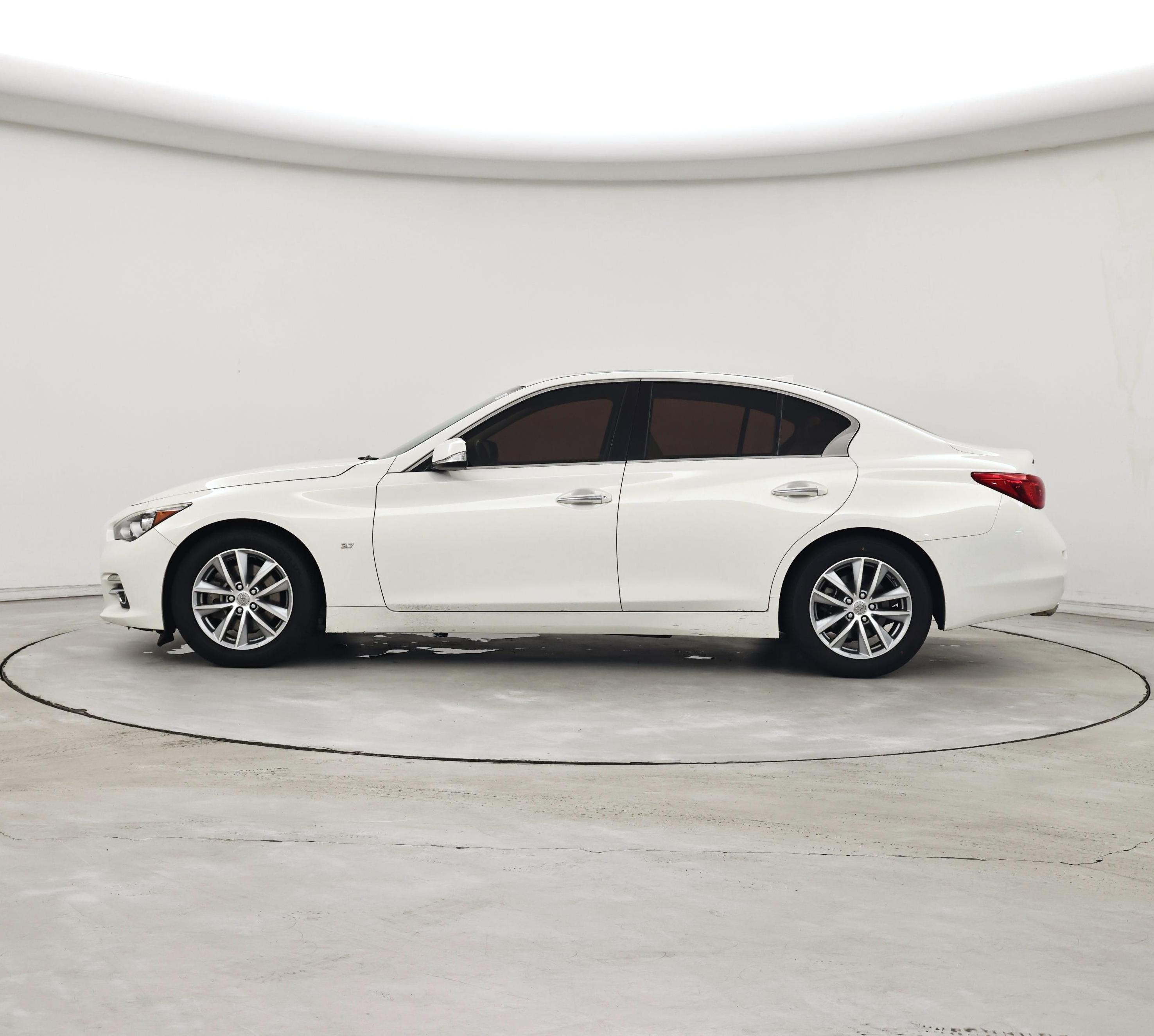Thumbnail: 2015 INFINITI Q50 - 3