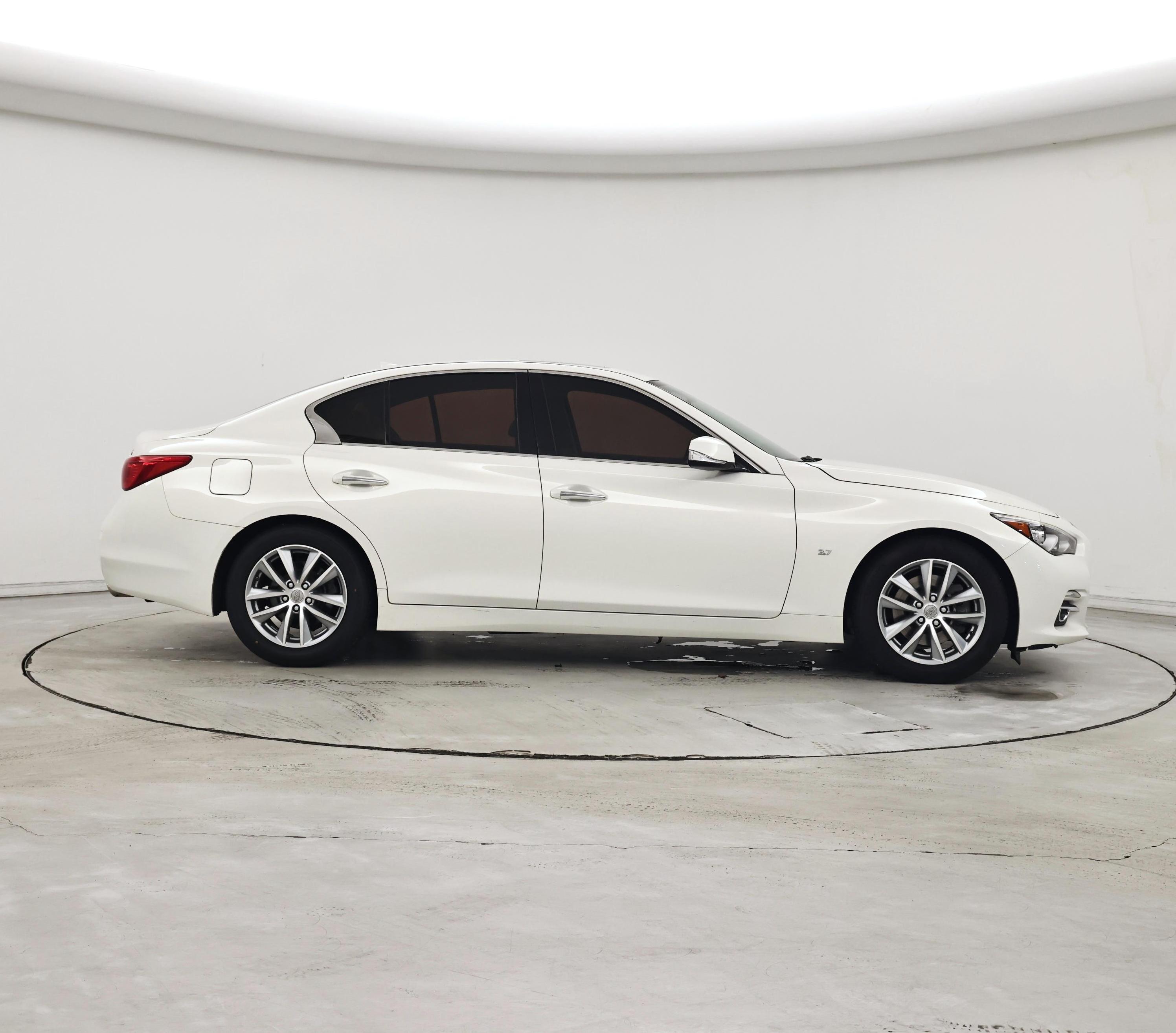 Thumbnail: 2015 INFINITI Q50 - 7