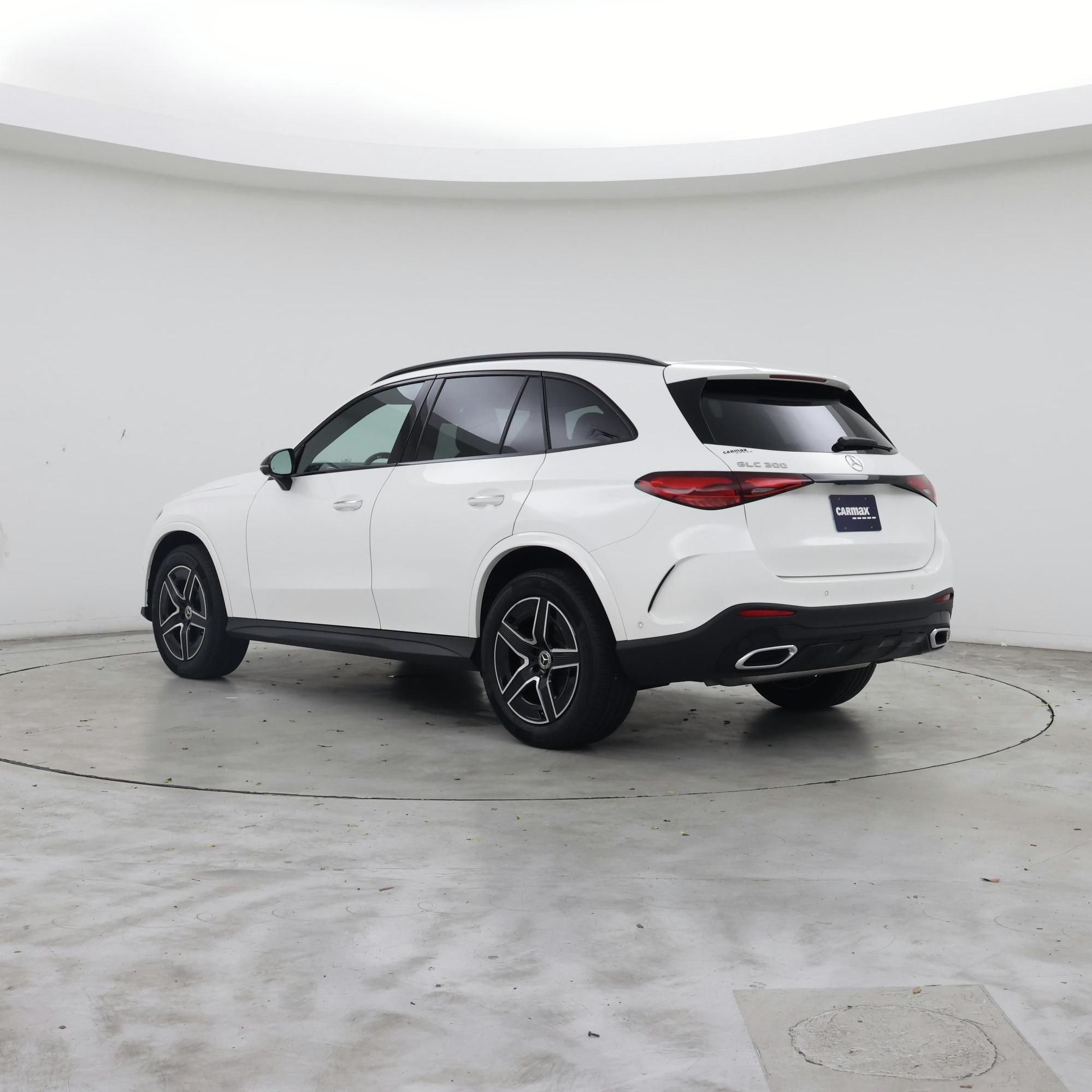 Thumbnail: 2025 Mercedes-Benz GLC - 2