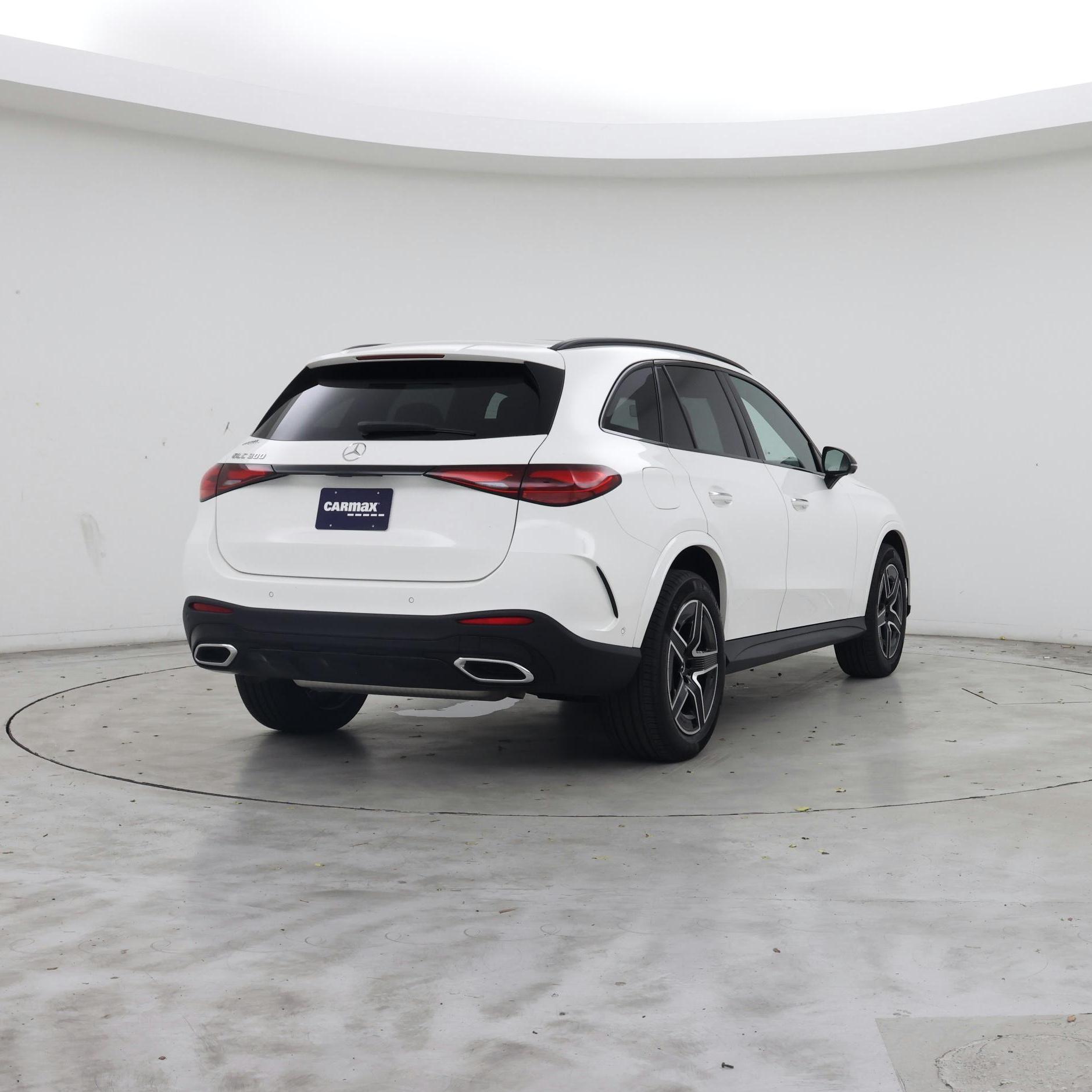 Thumbnail: 2025 Mercedes-Benz GLC - 8