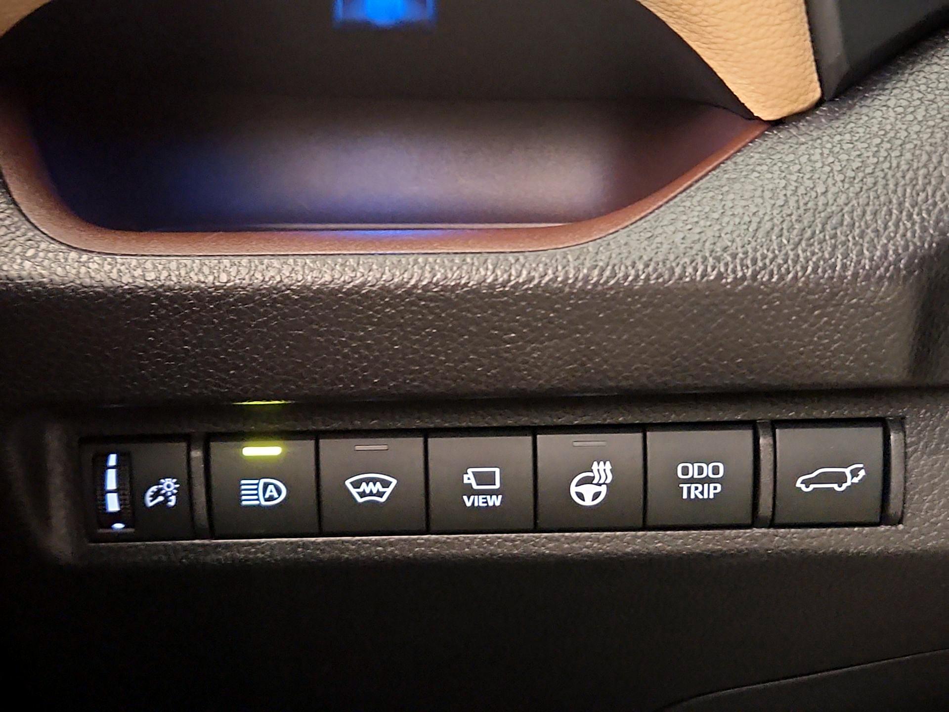 Thumbnail: 2025 Toyota RAV4 - 13