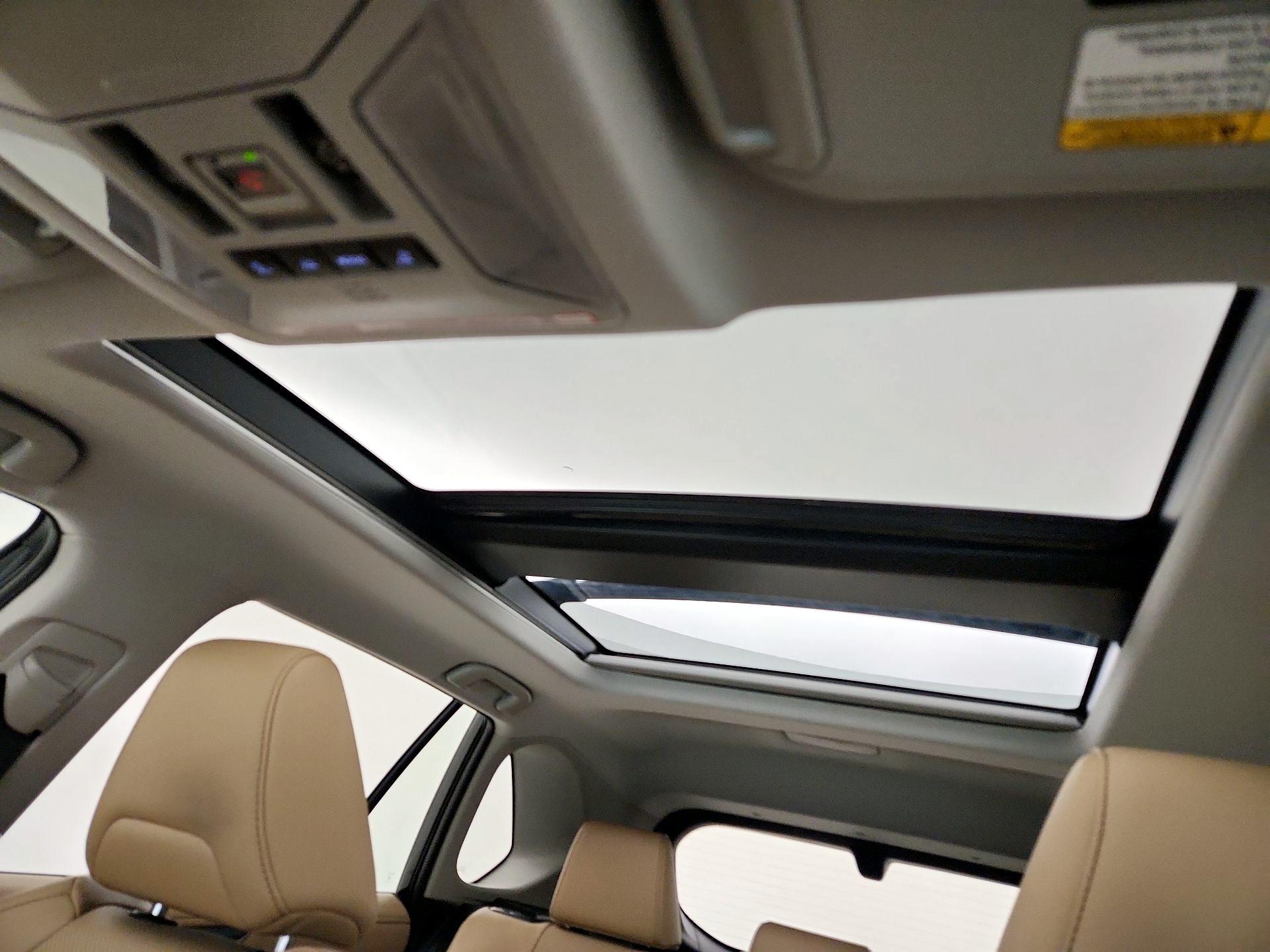 Thumbnail: 2025 Toyota RAV4 - 19