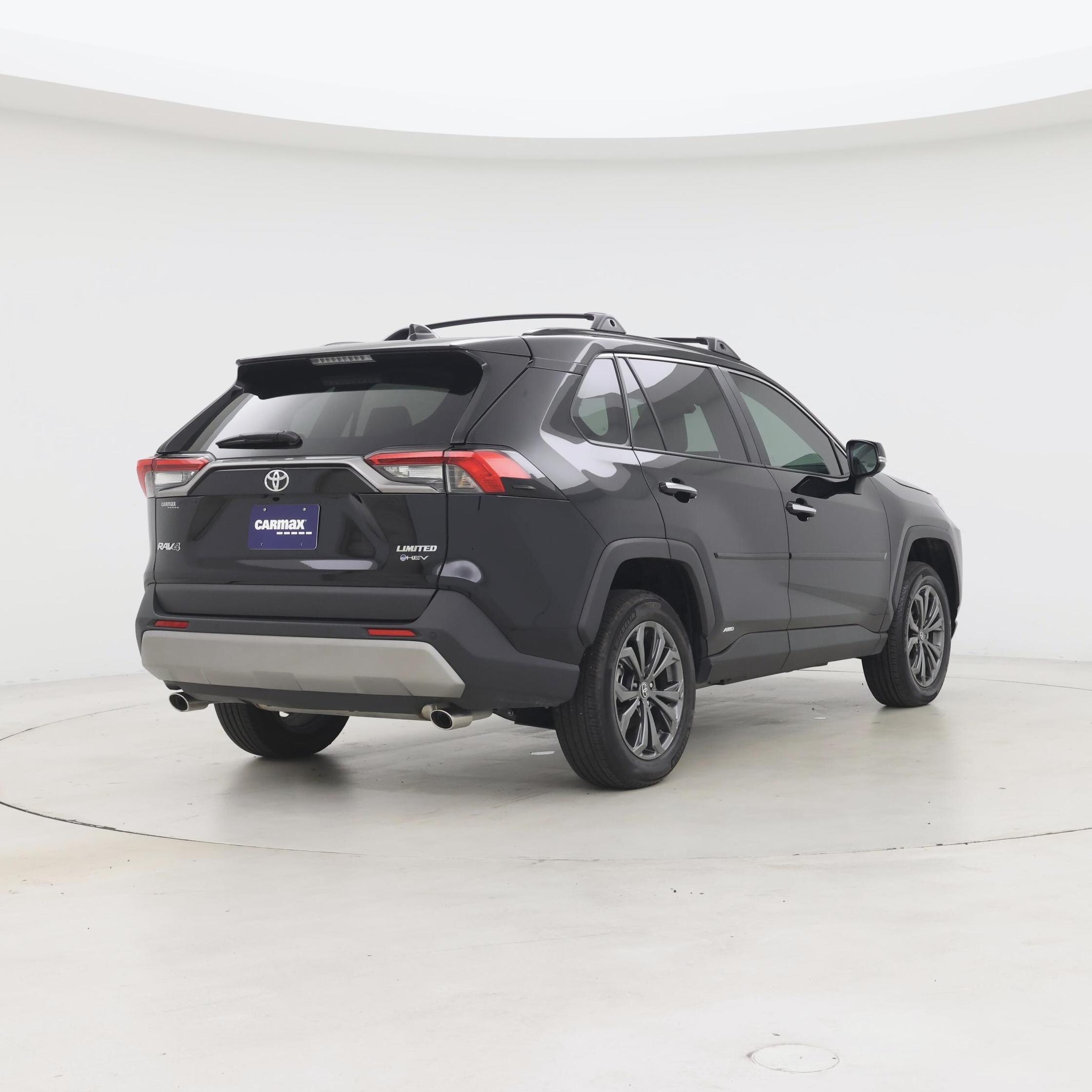 Thumbnail: 2025 Toyota RAV4 - 8