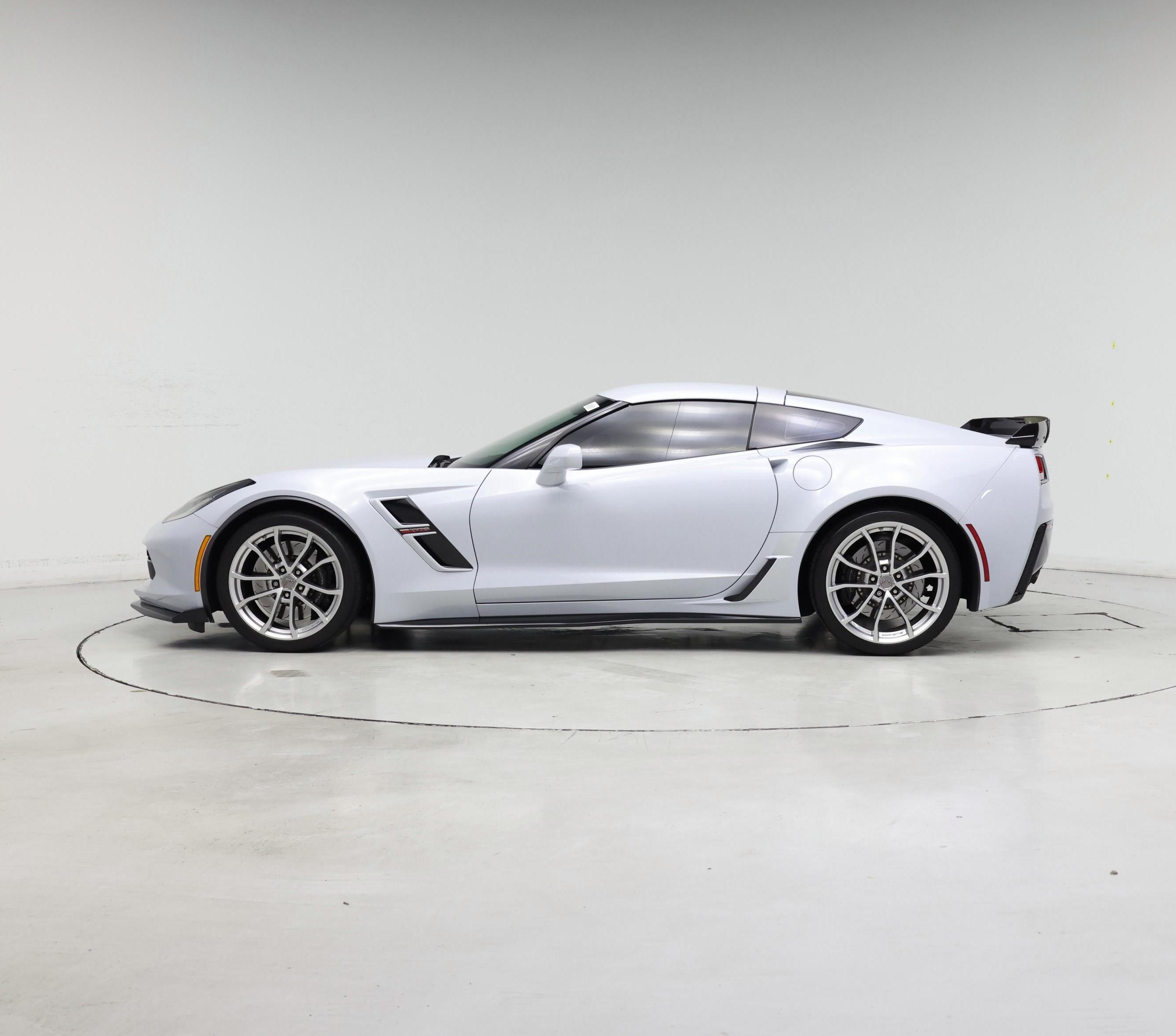 Thumbnail: 2019 Chevrolet Corvette - 3