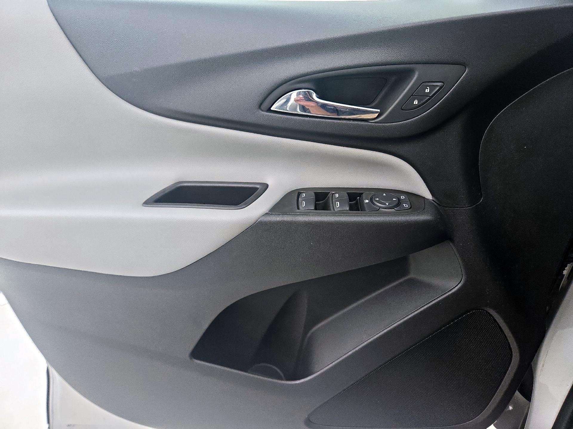 Thumbnail: 2020 Chevrolet Equinox - 12