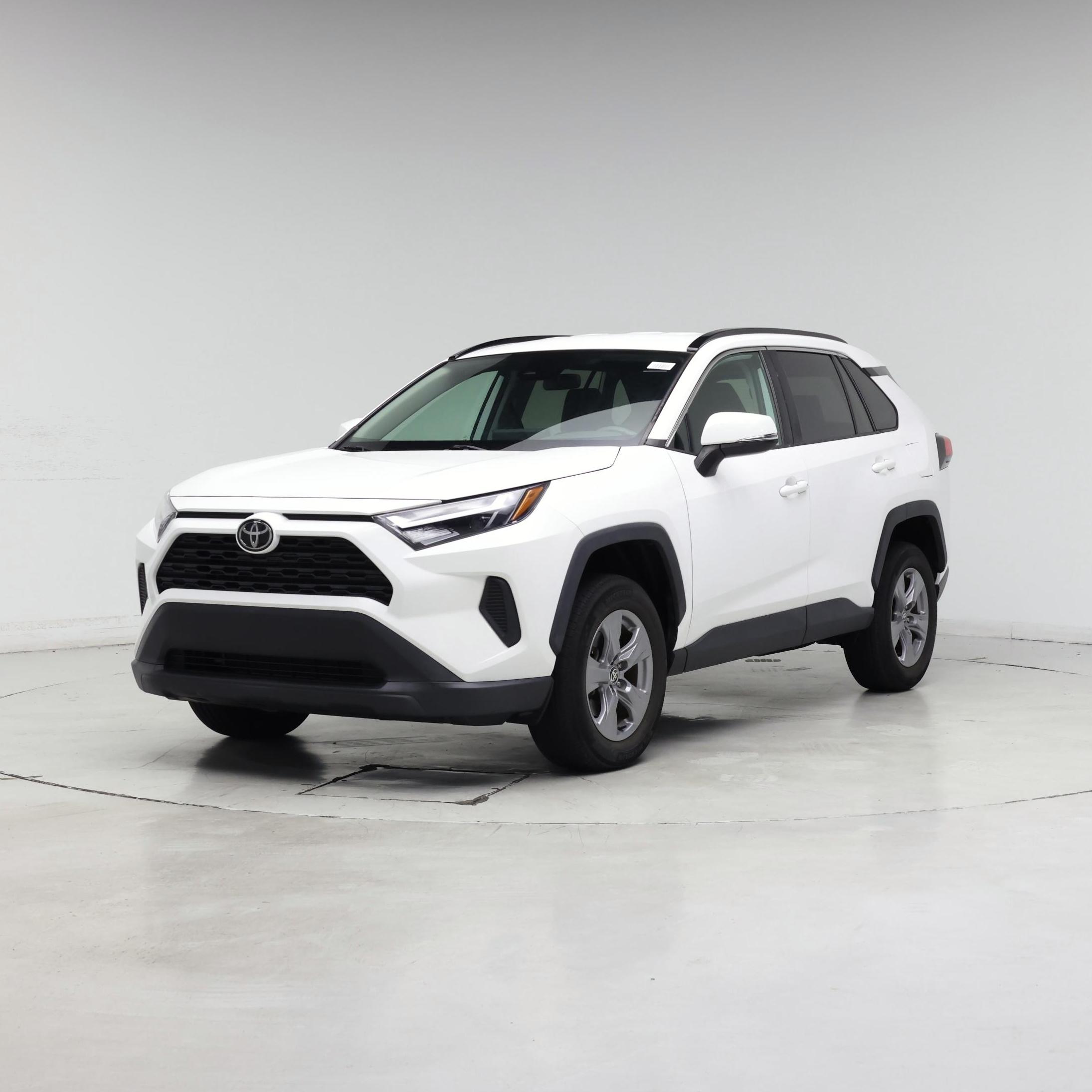 Thumbnail: 2022 Toyota RAV4 - 4