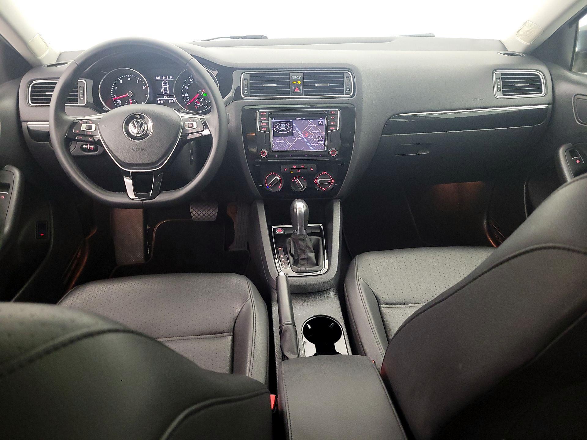 Thumbnail: 2016 Volkswagen Jetta - 9