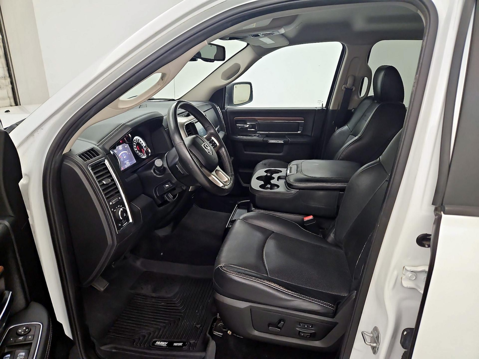 2017 RAM Ram 1500 Pickup Laramie - Photo 12