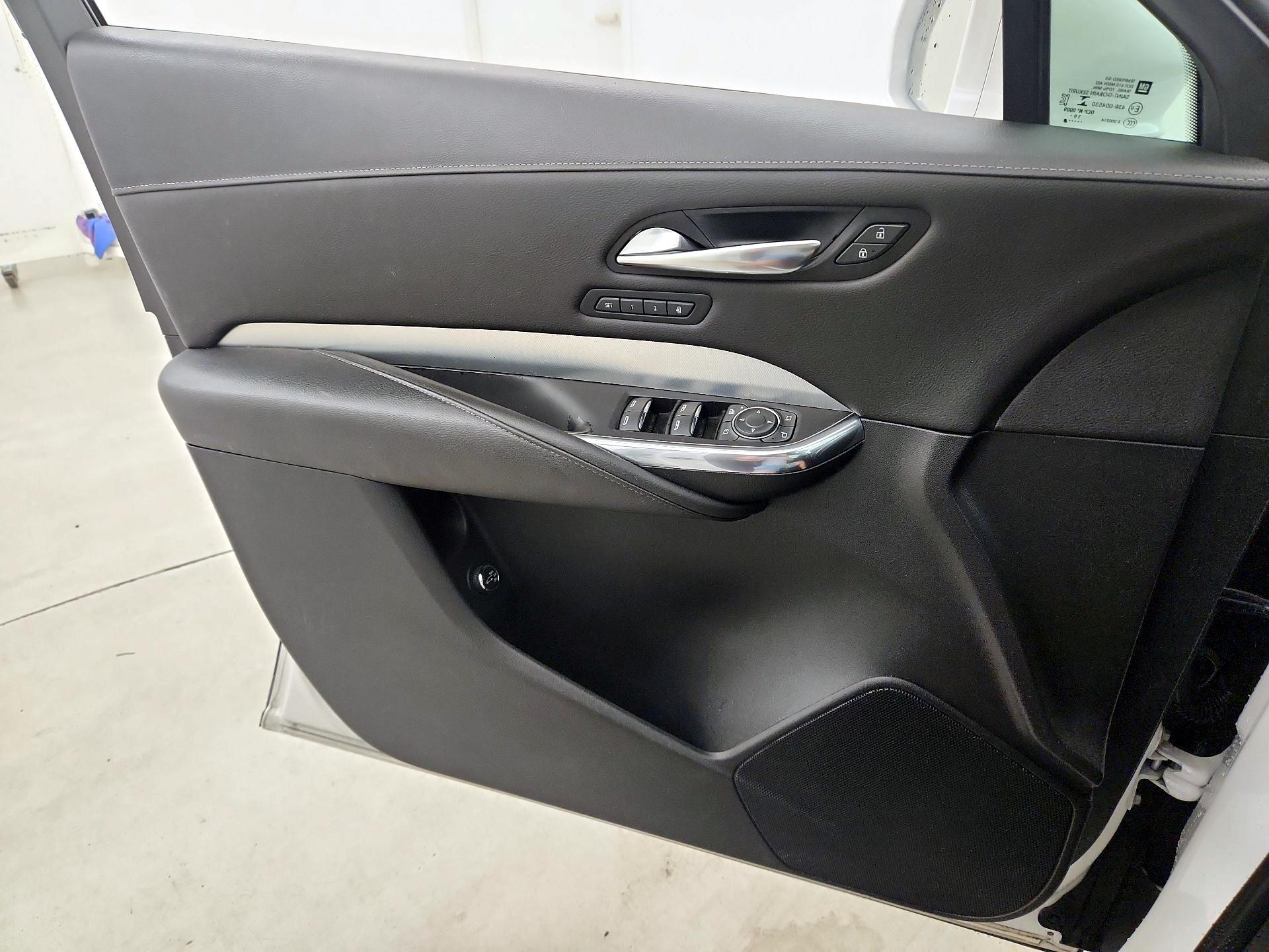Thumbnail: 2020 Cadillac XT4 - 12