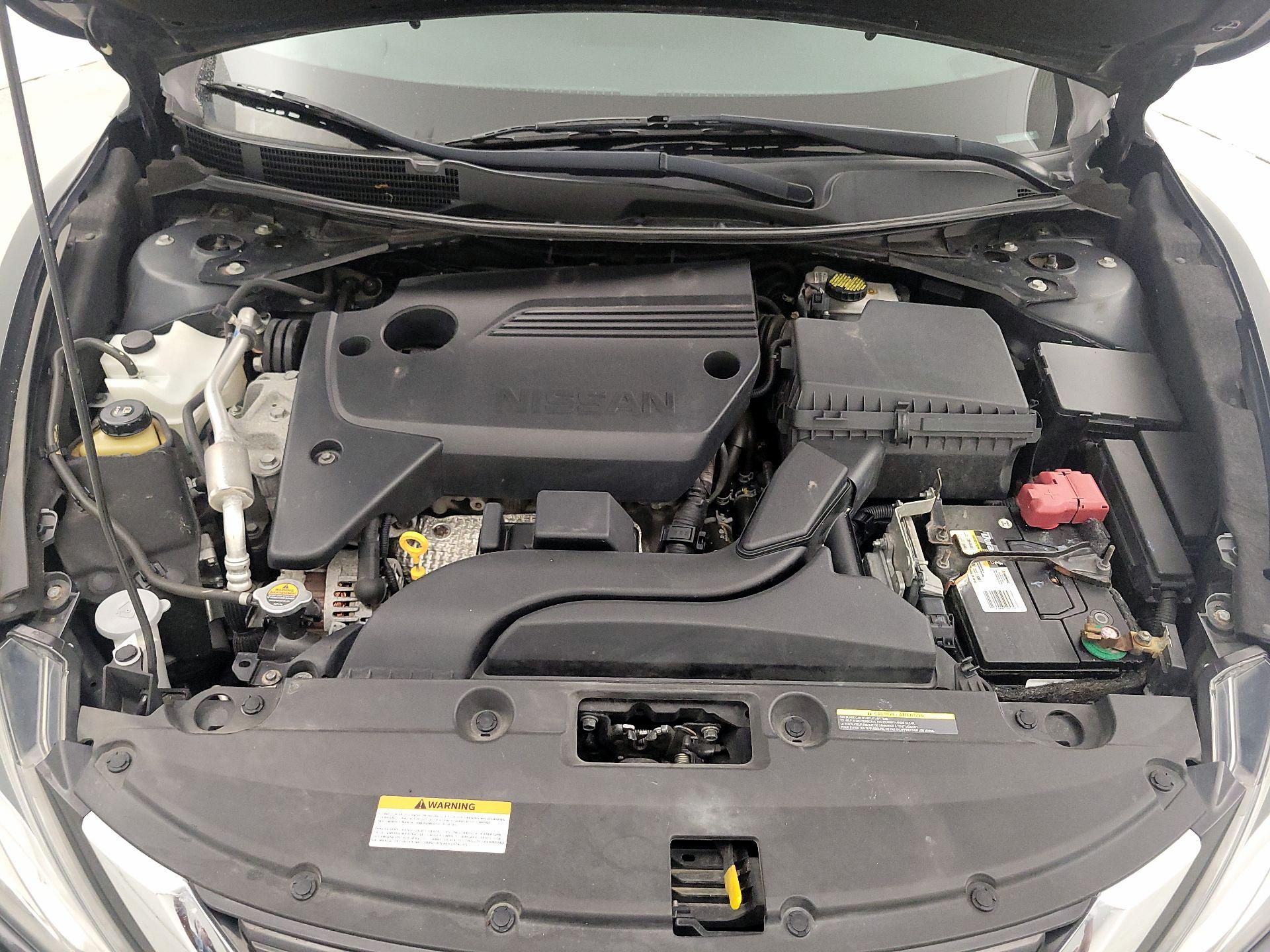 Thumbnail: 2018 Nissan Altima - 19
