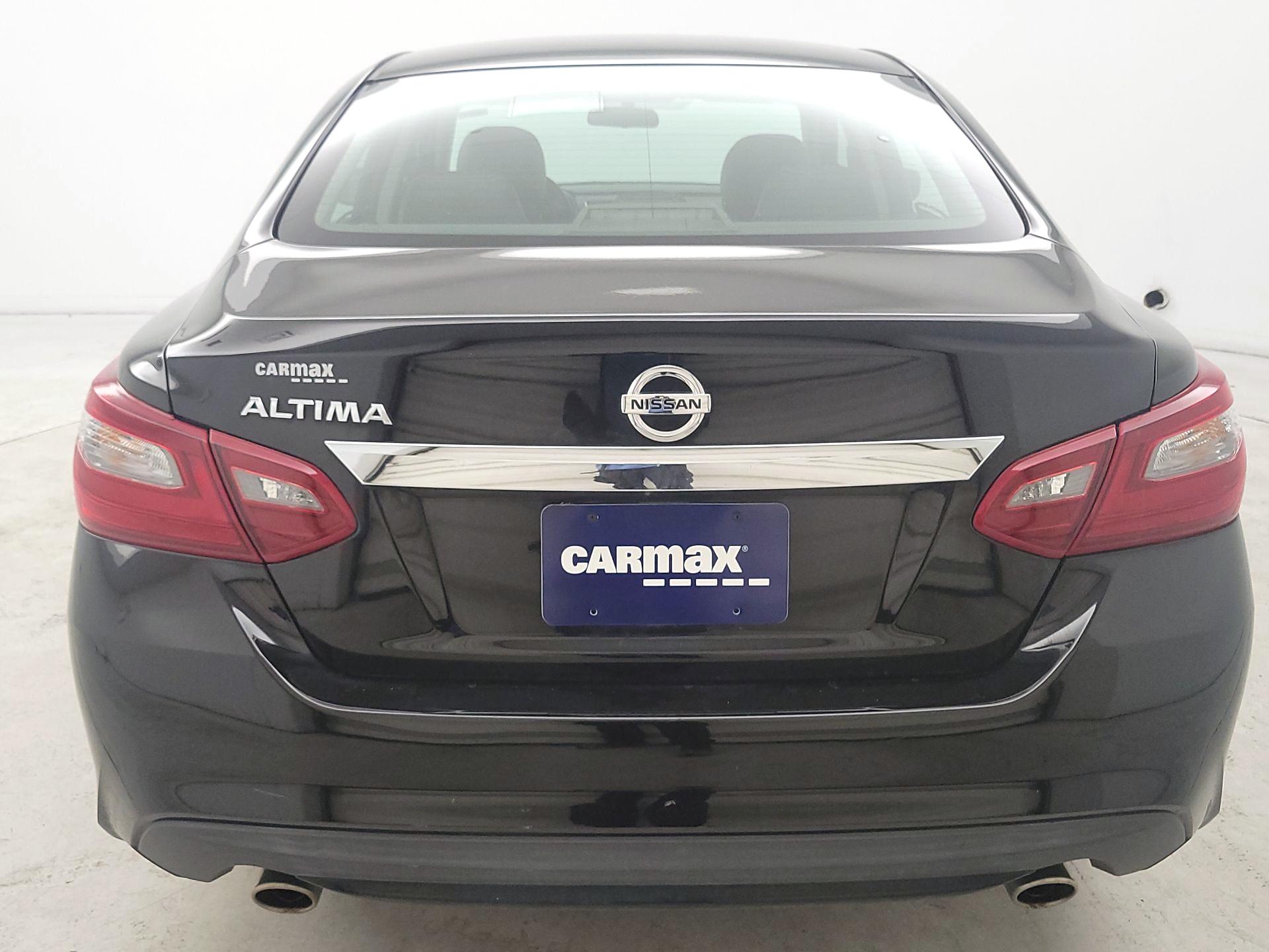 Thumbnail: 2018 Nissan Altima - 6