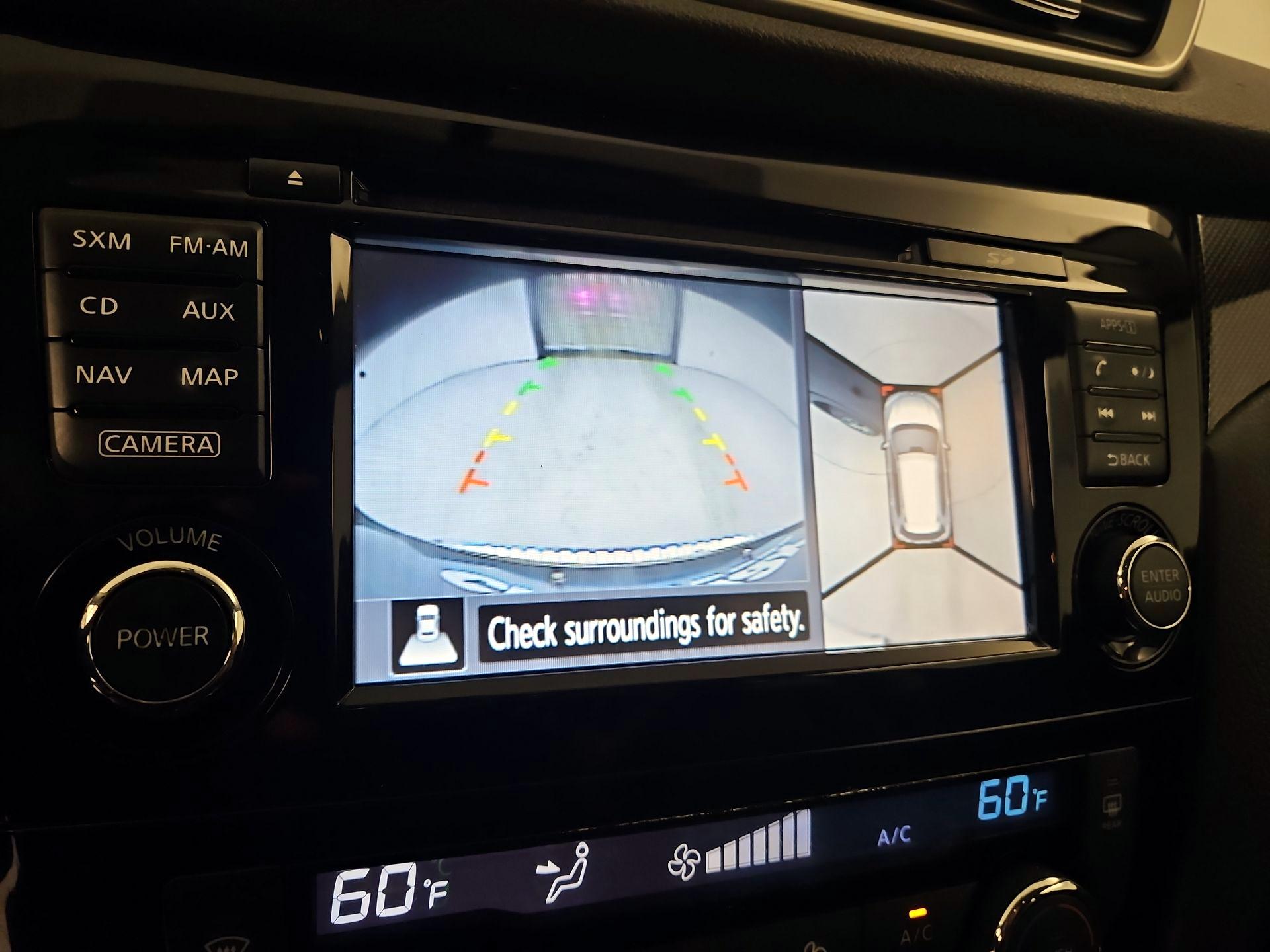 Thumbnail: 2015 Nissan Rogue - 13