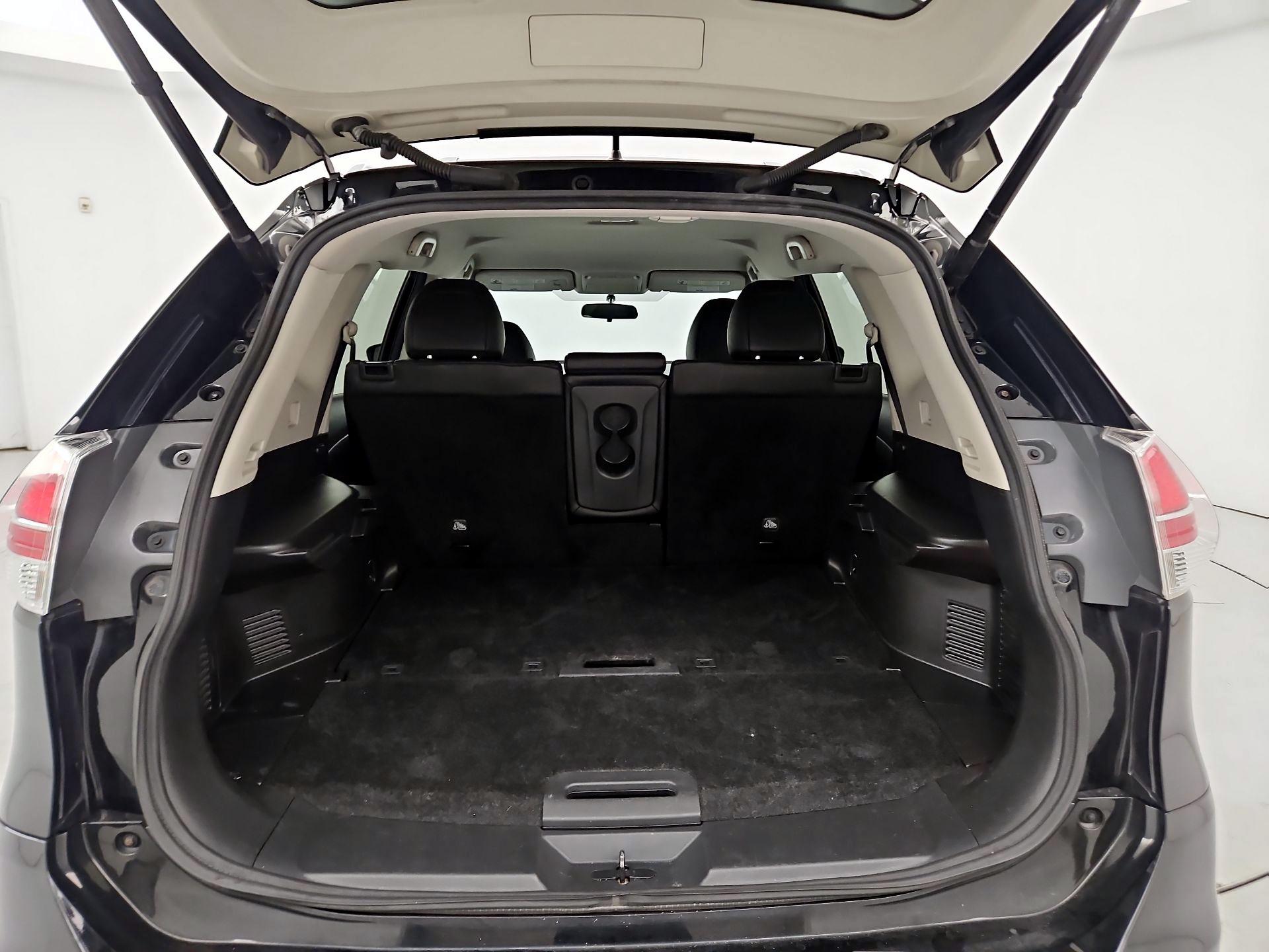 Thumbnail: 2015 Nissan Rogue - 19