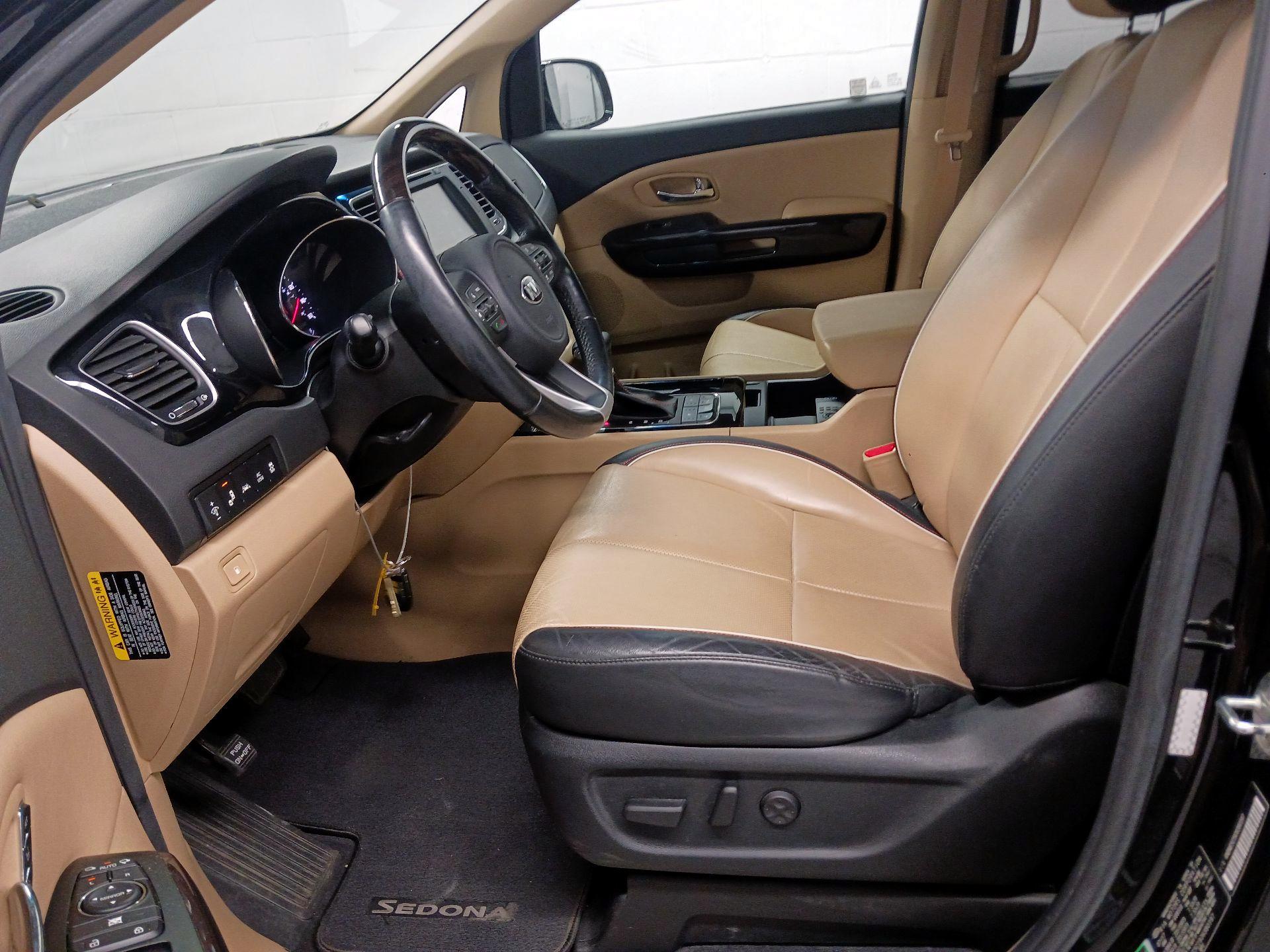 Thumbnail: 2018 Kia Sedona - 9