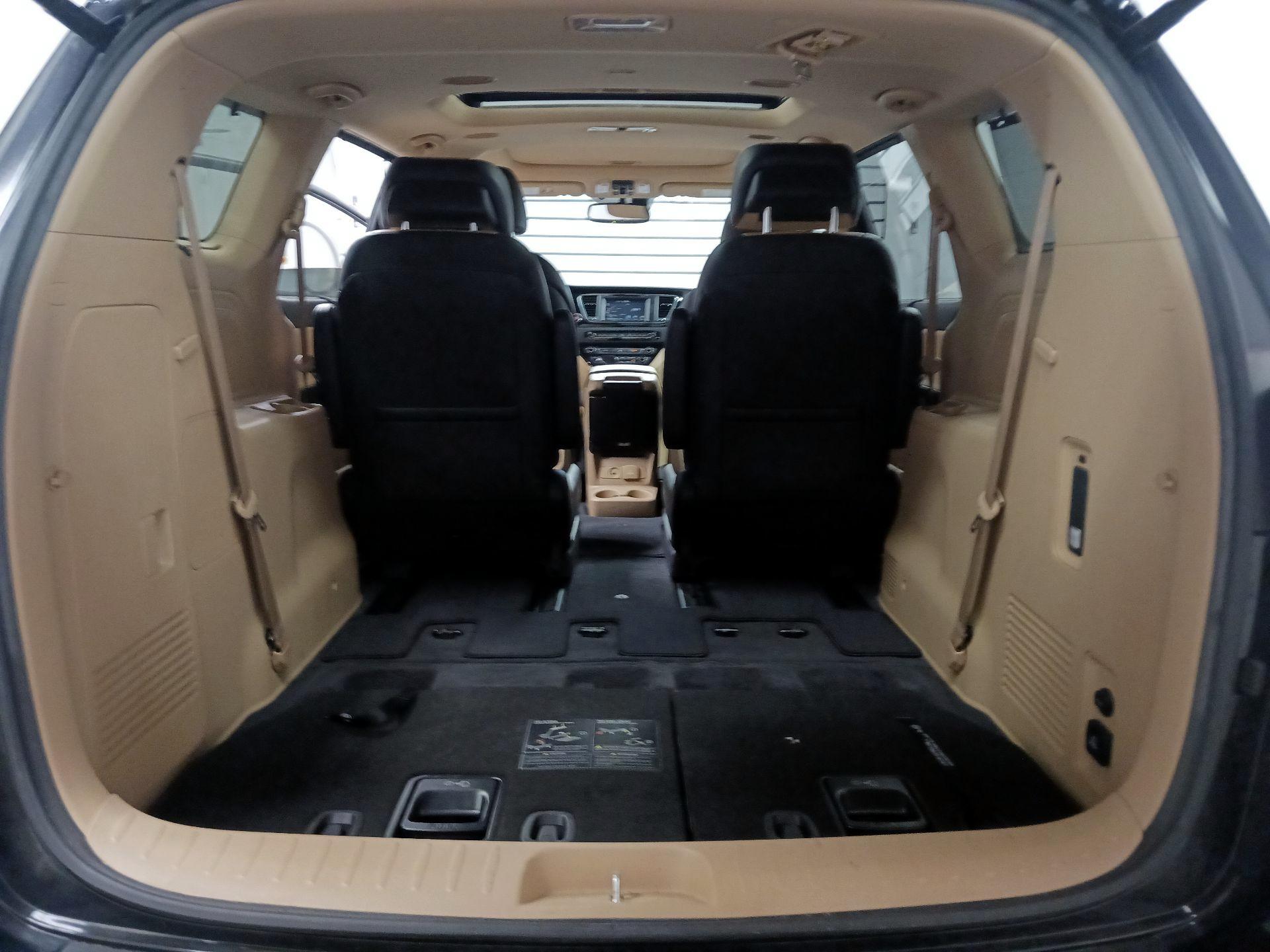 Thumbnail: 2018 Kia Sedona - 14