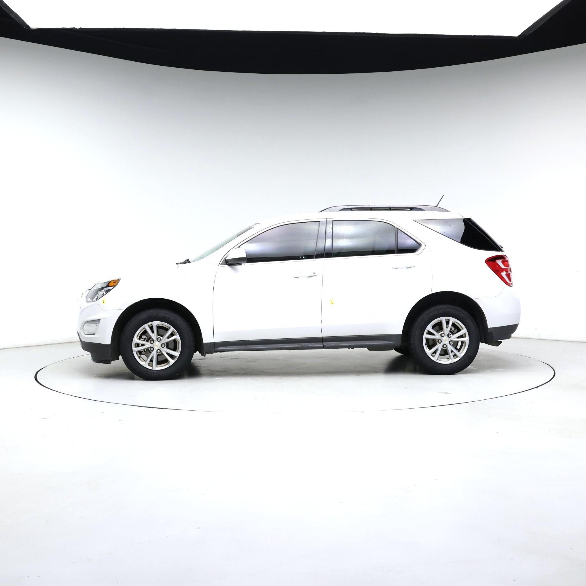 Thumbnail: 2017 Chevrolet Equinox - 3