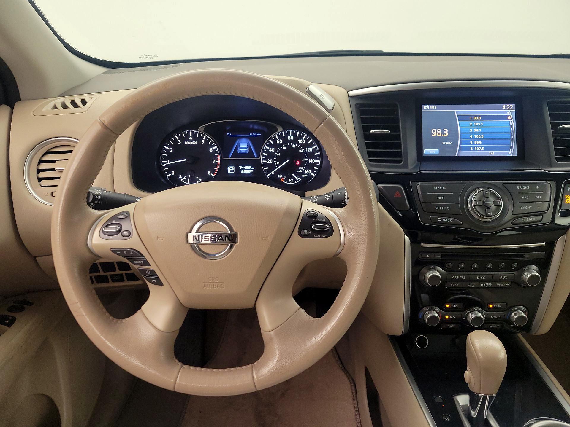 Thumbnail: 2015 Nissan Pathfinder - 10