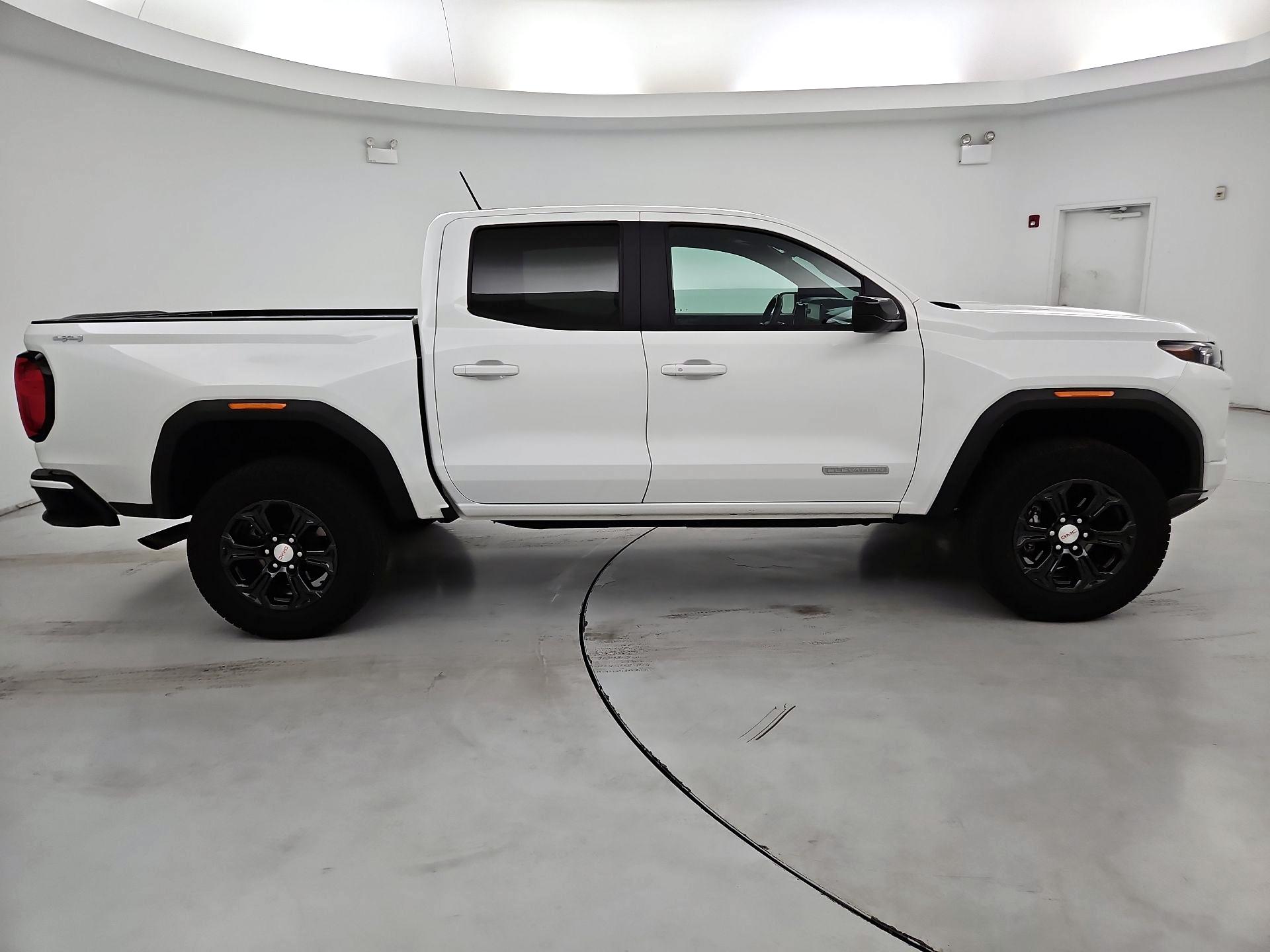 Thumbnail: 2023 GMC Canyon - 4
