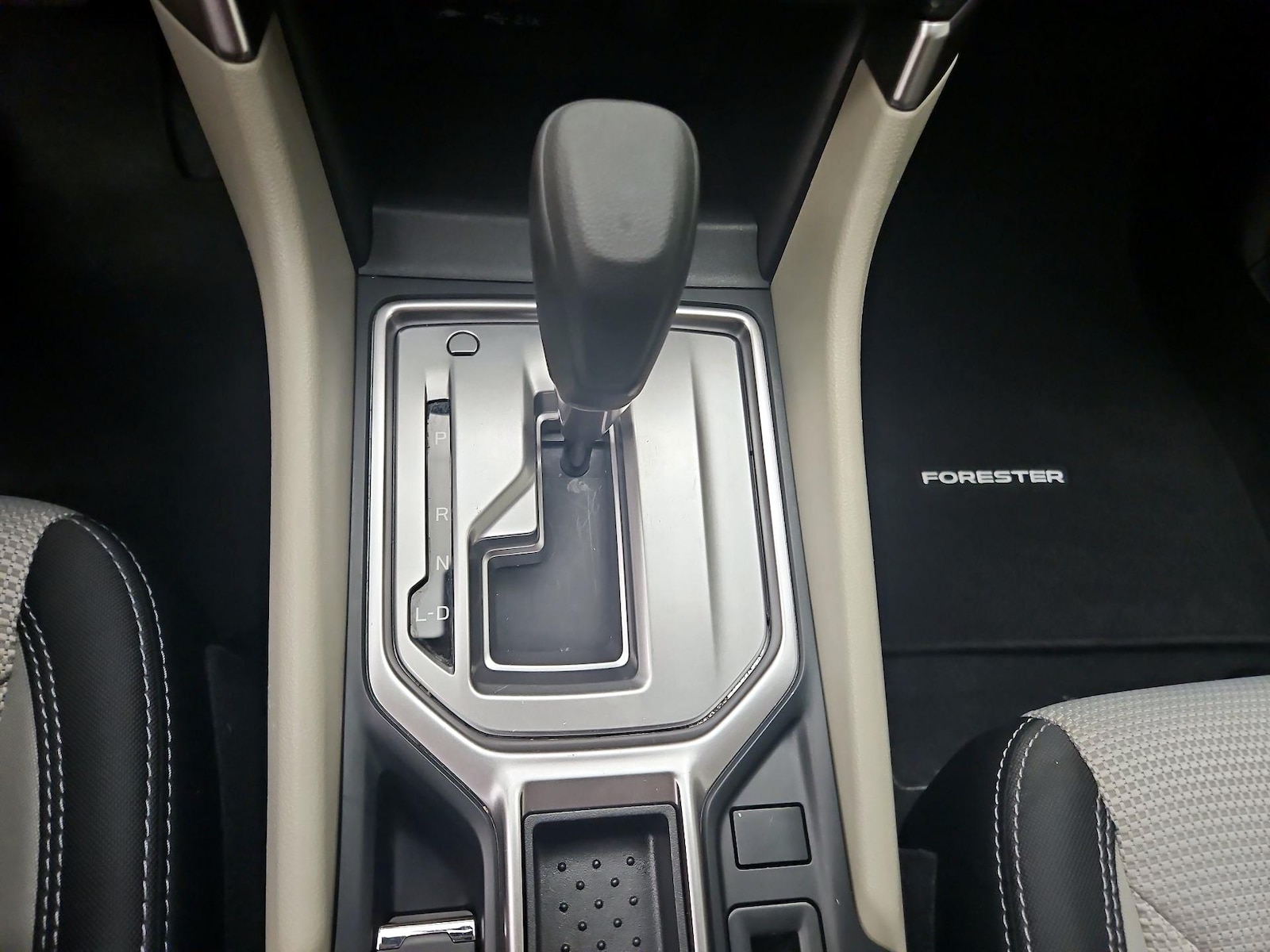 2023 Subaru Forester Base - Photo 18