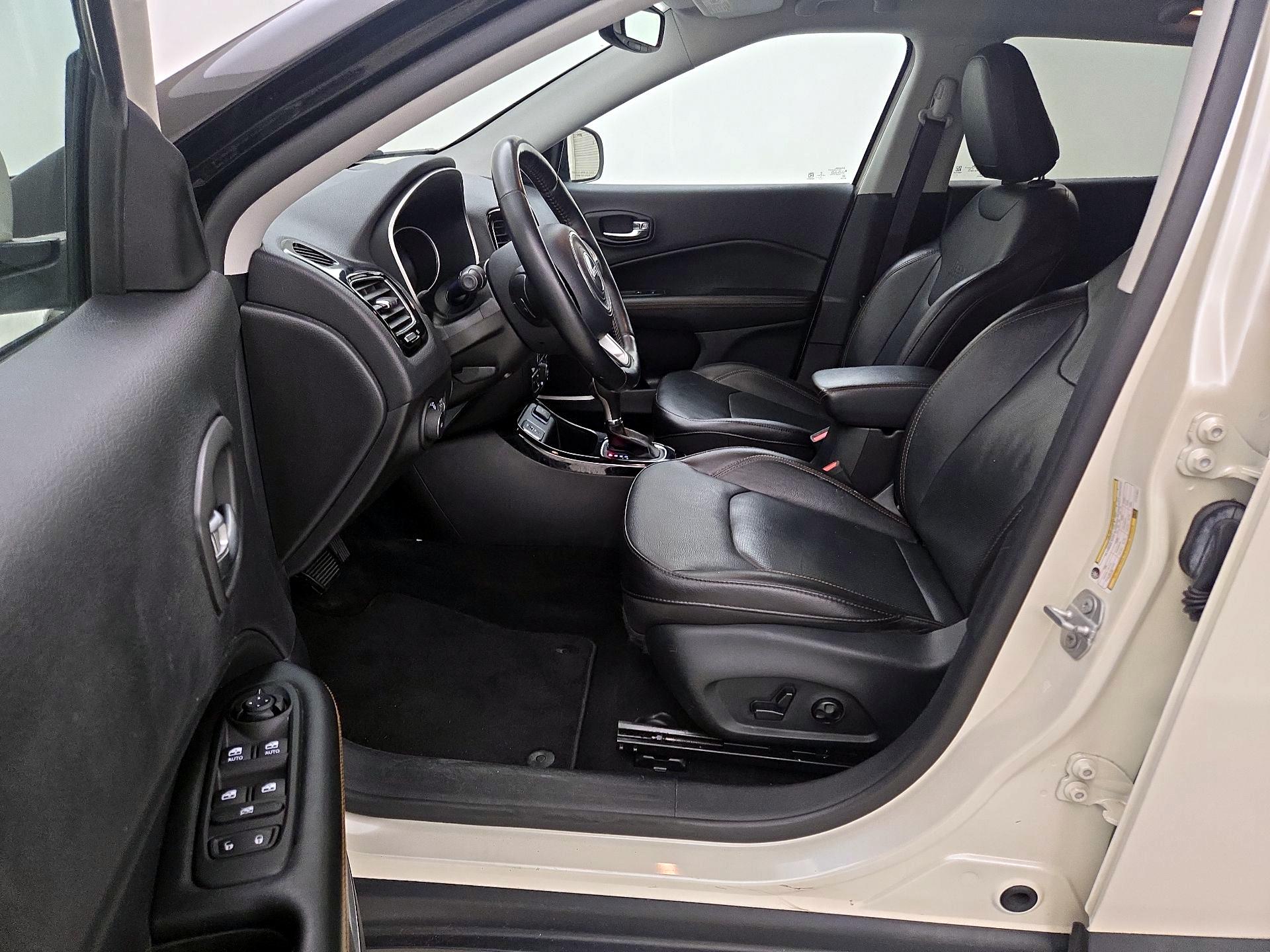 Thumbnail: 2020 Jeep Compass - 11