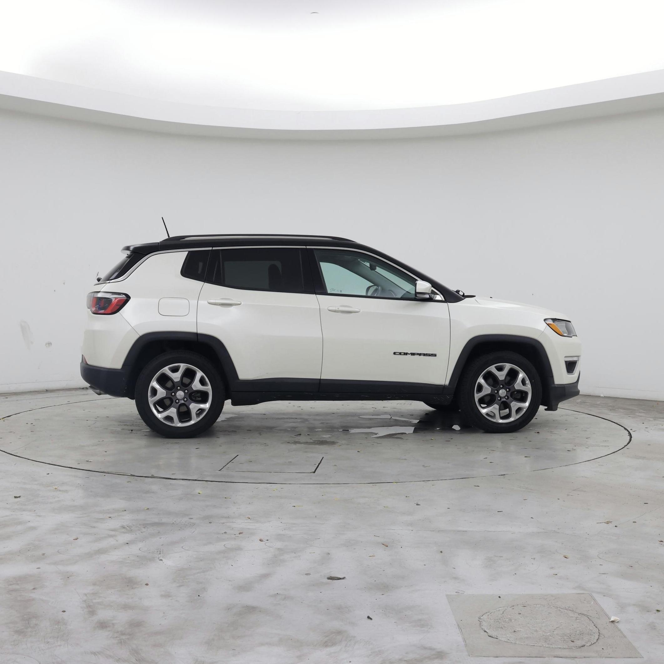 Thumbnail: 2020 Jeep Compass - 7
