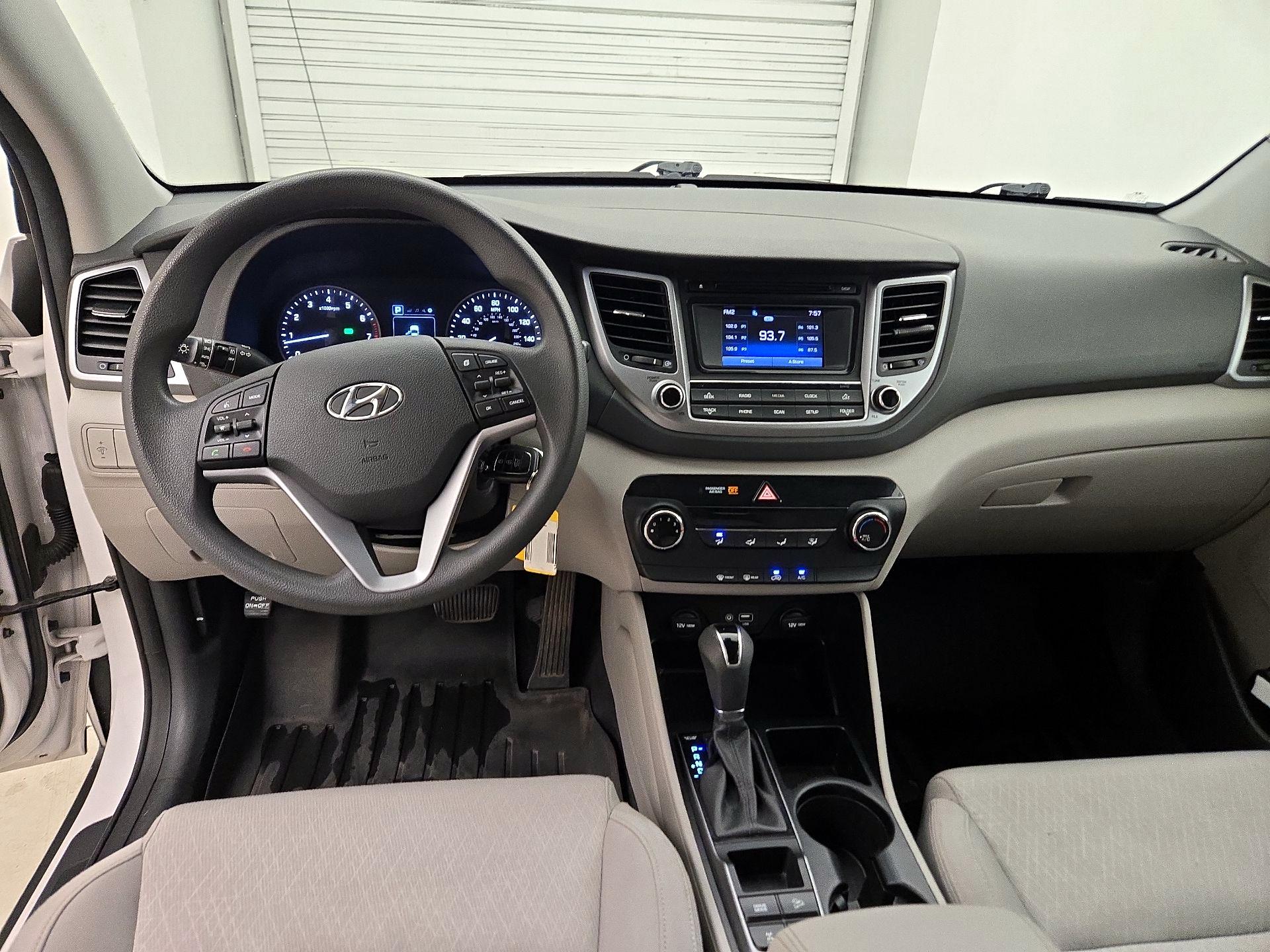 Thumbnail: 2017 Hyundai Tucson - 9