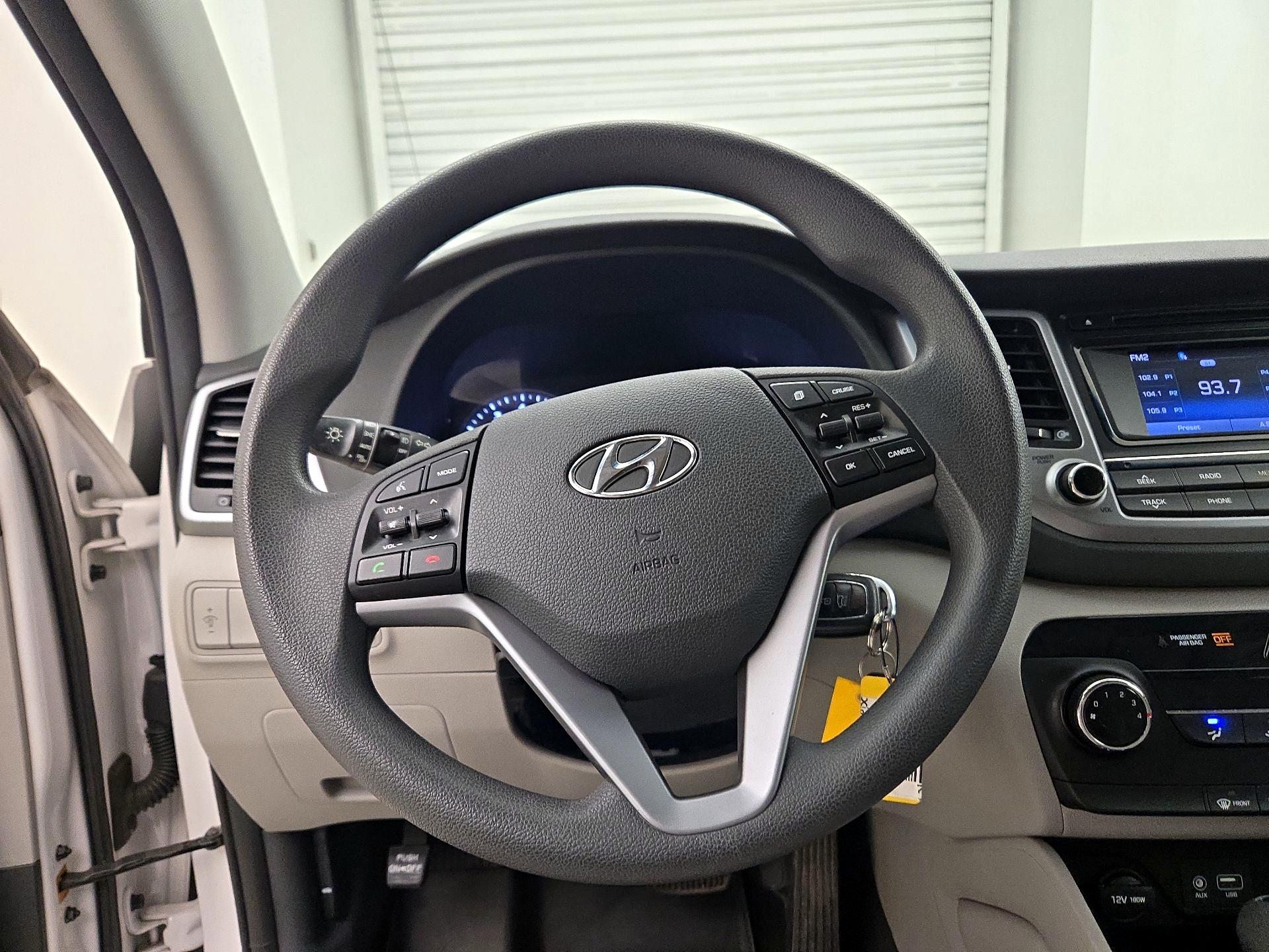 Thumbnail: 2017 Hyundai Tucson - 10