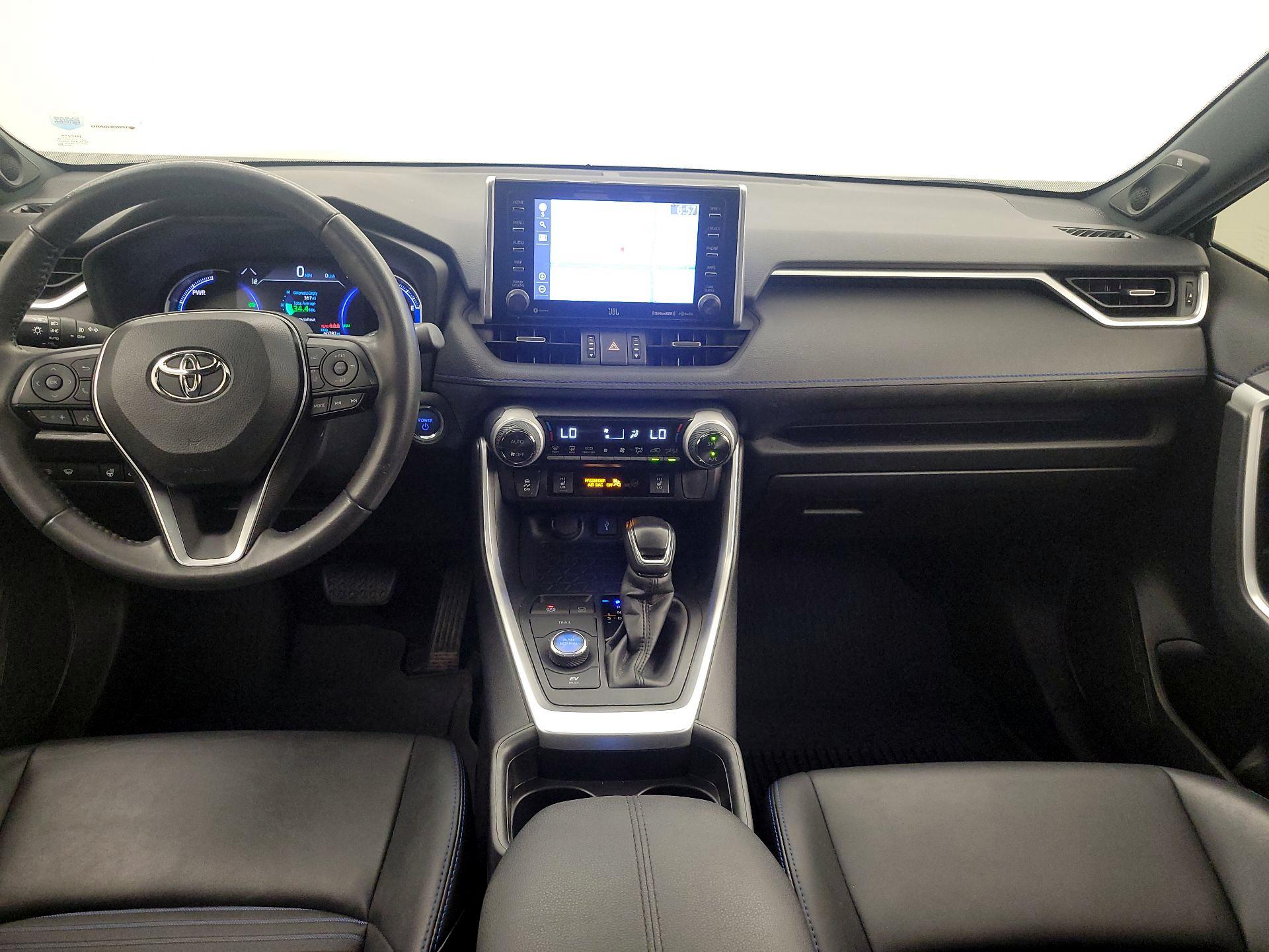 Thumbnail: 2021 Toyota RAV4 - 9