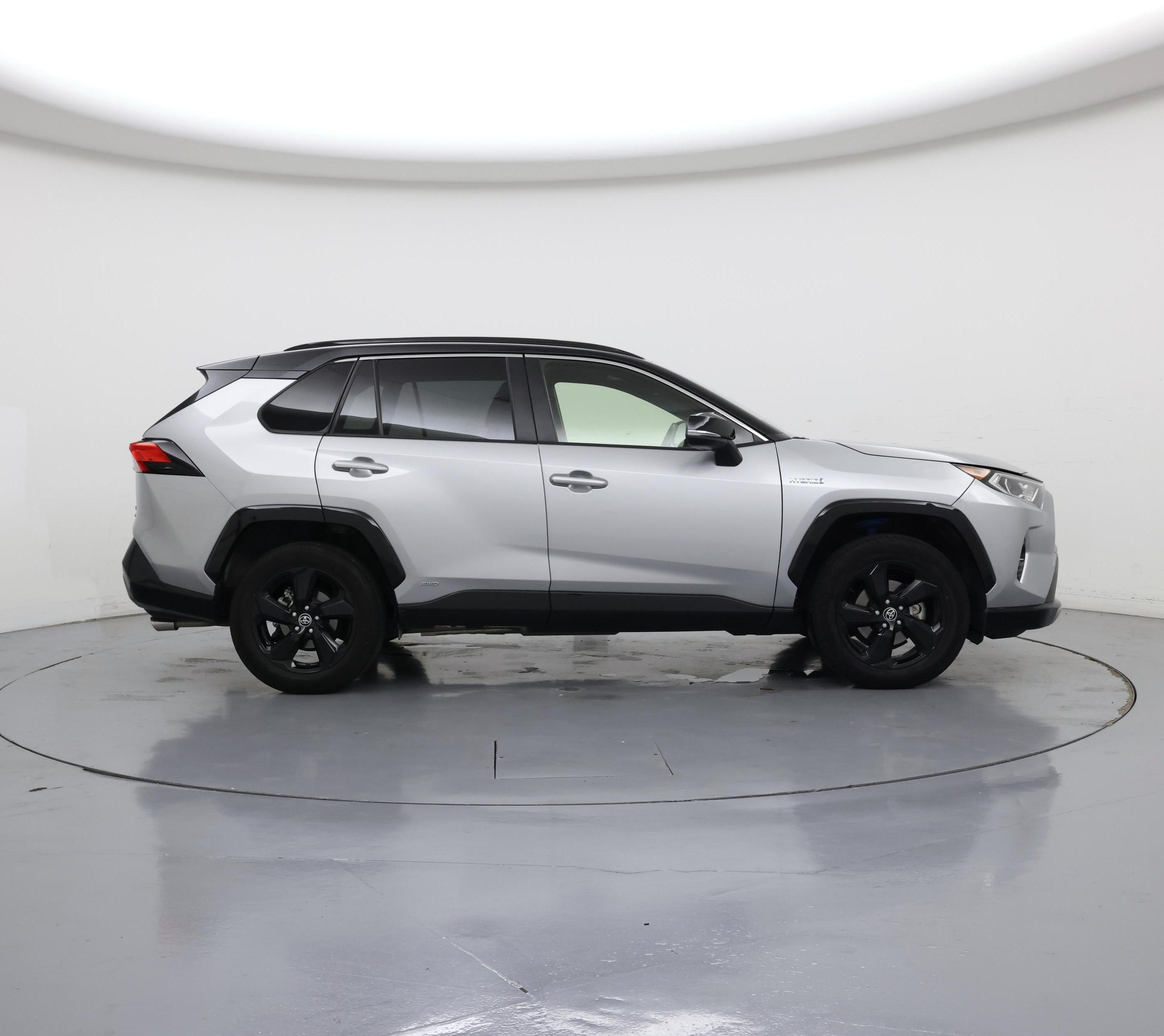 Thumbnail: 2021 Toyota RAV4 - 7