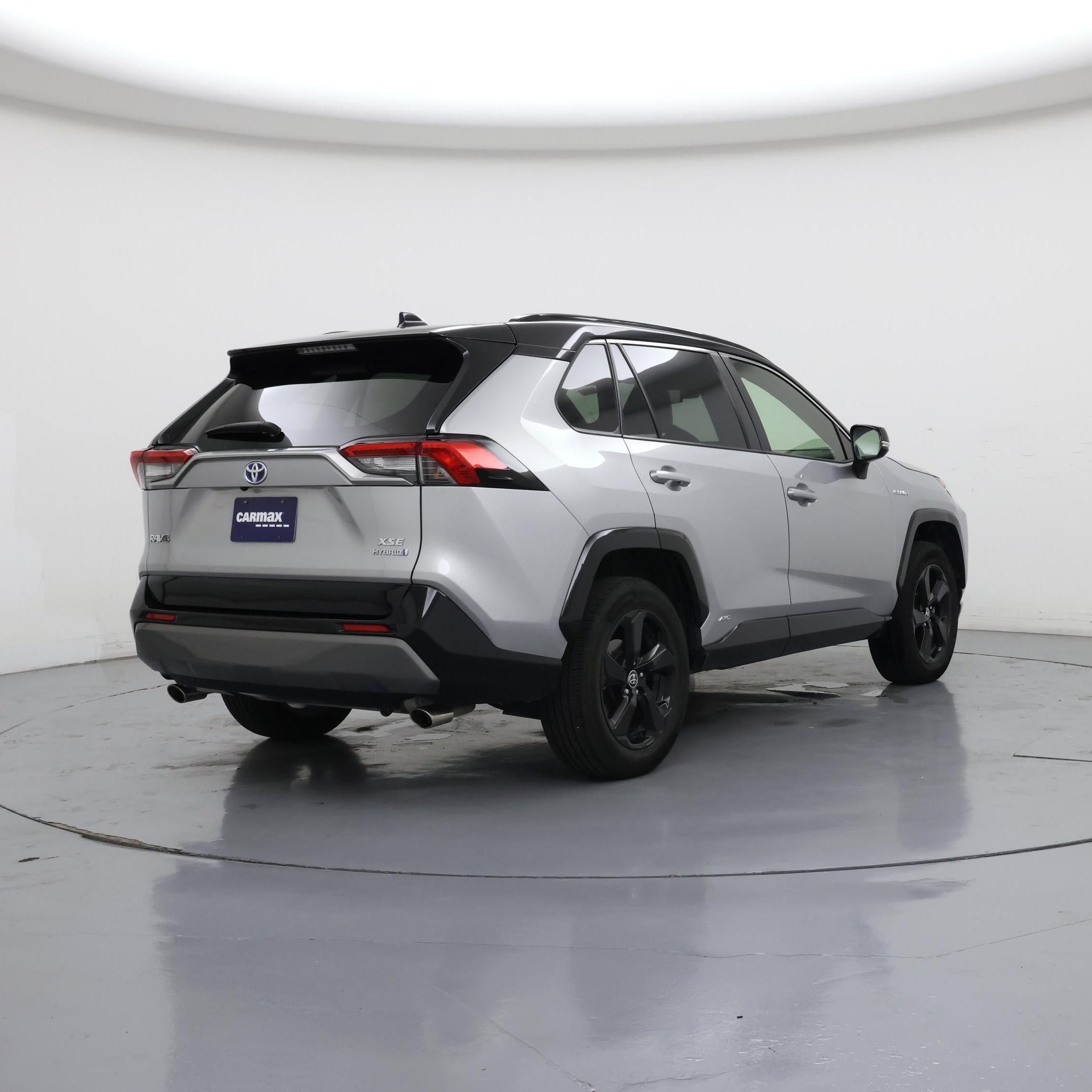 Thumbnail: 2021 Toyota RAV4 - 8