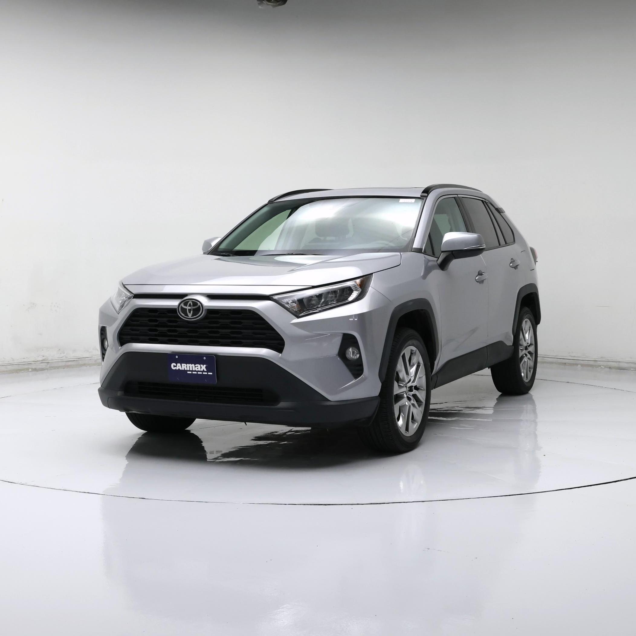 Thumbnail: 2020 Toyota RAV4 - 4