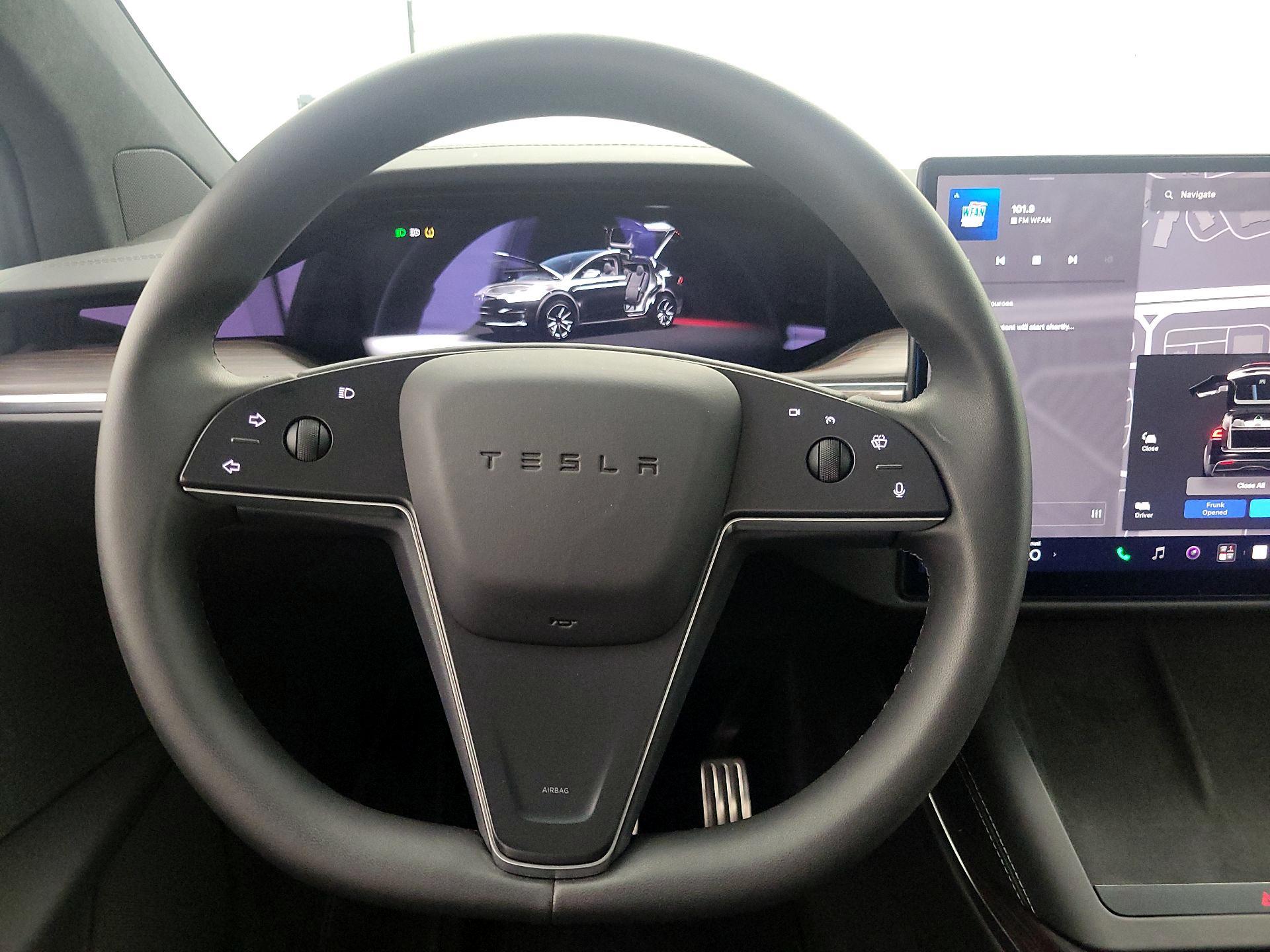 Thumbnail: 2024 Tesla Model X - 10