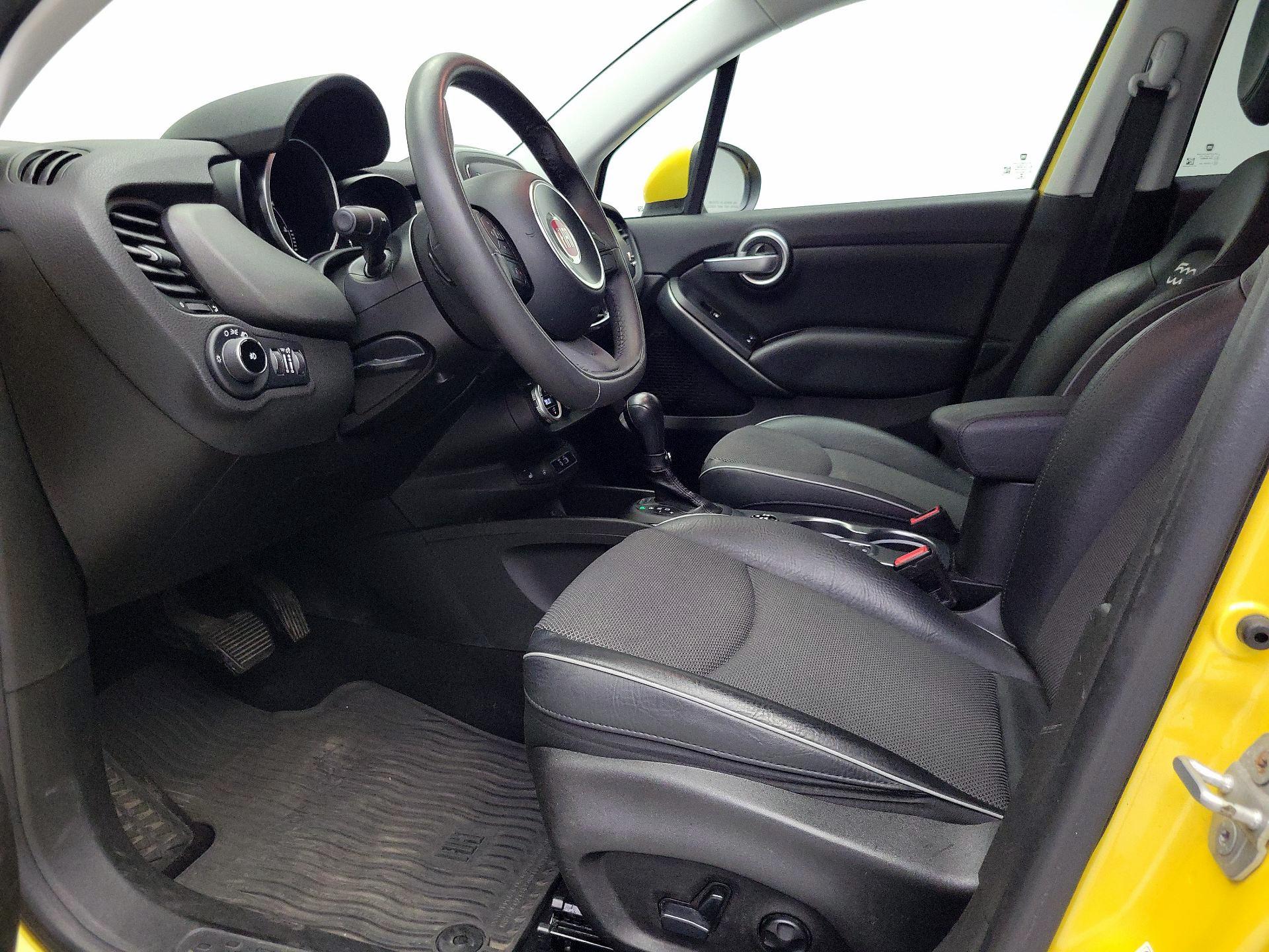 Thumbnail: 2016 Fiat 500X - 11