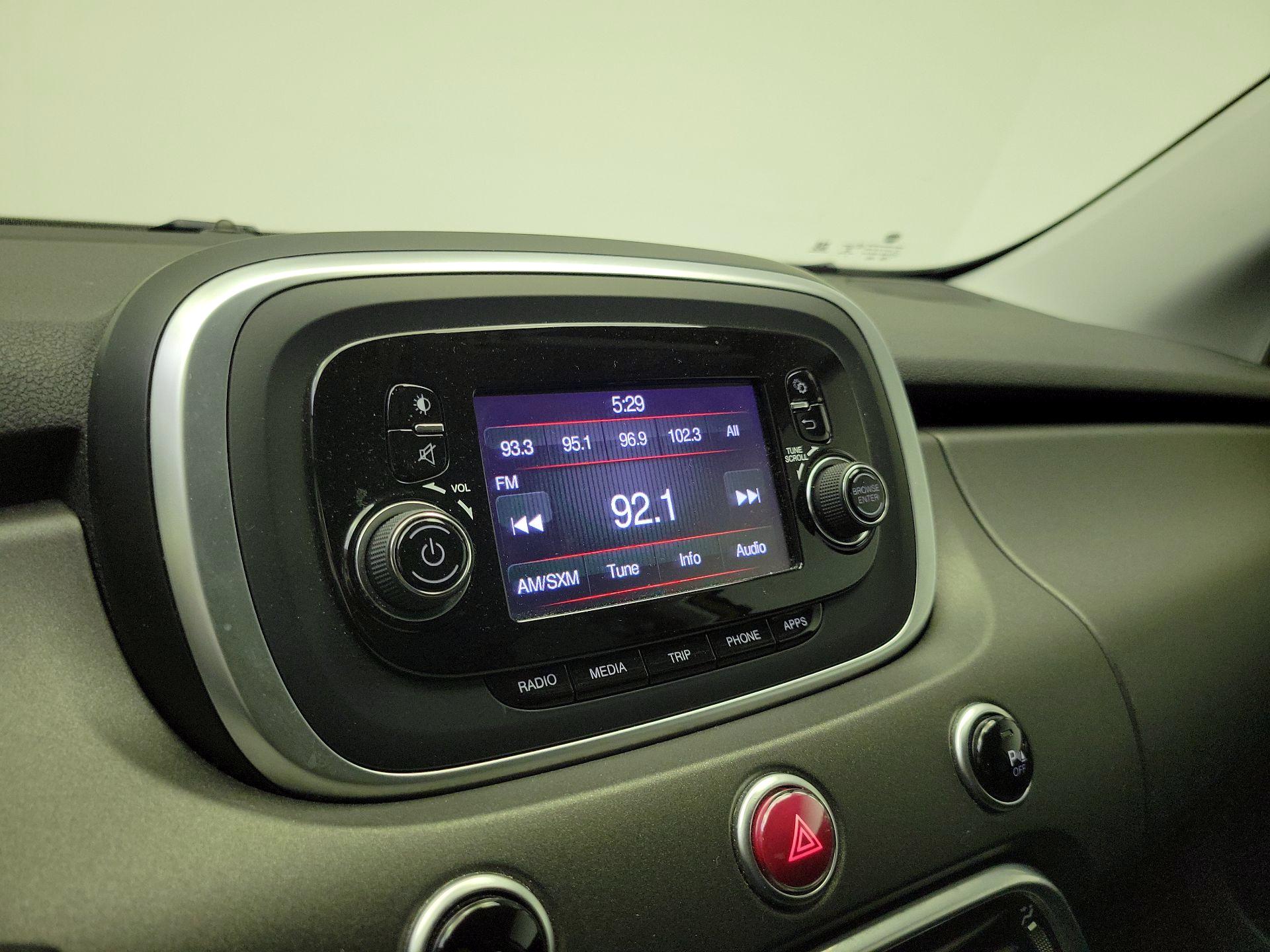 Thumbnail: 2016 Fiat 500X - 15