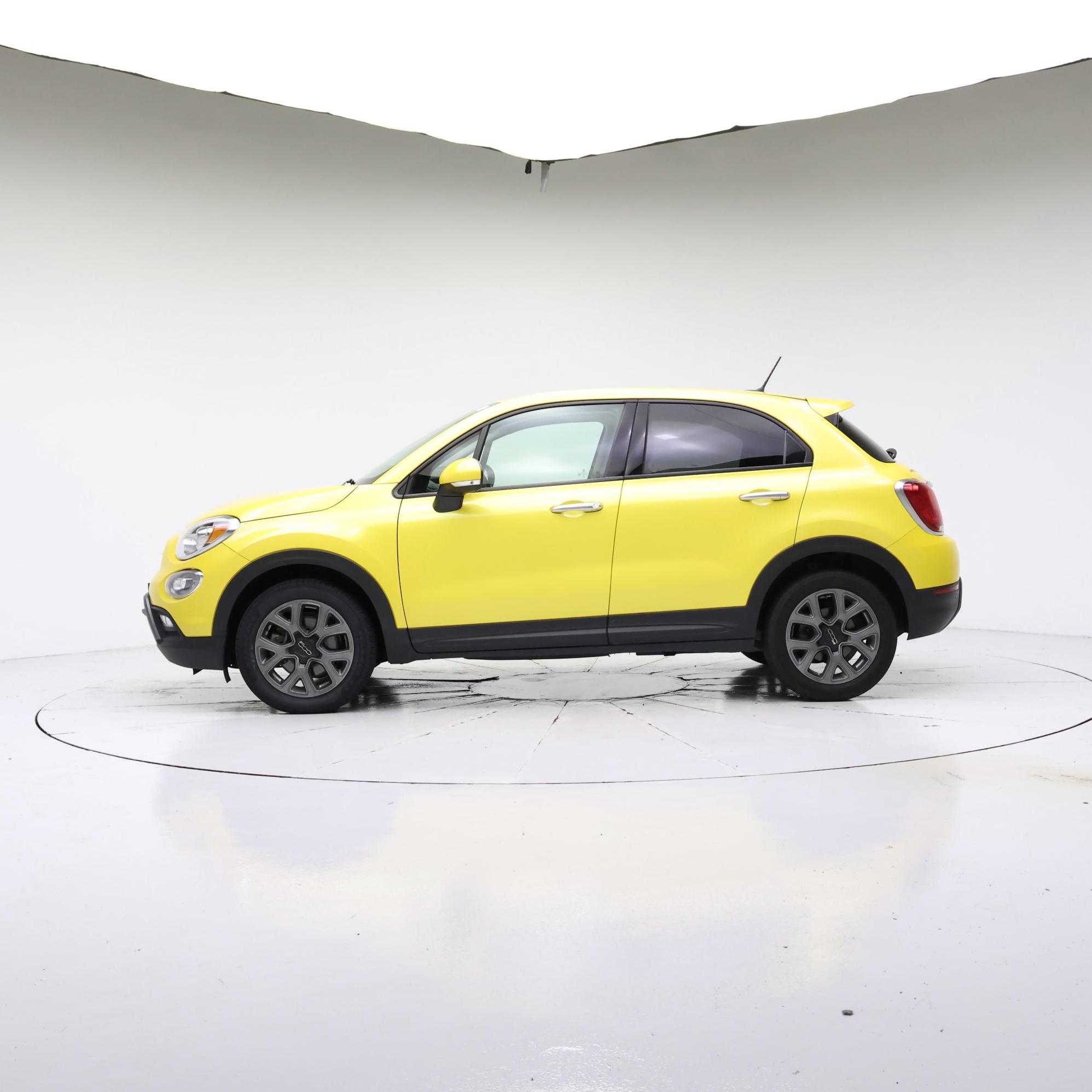 Thumbnail: 2016 Fiat 500X - 3