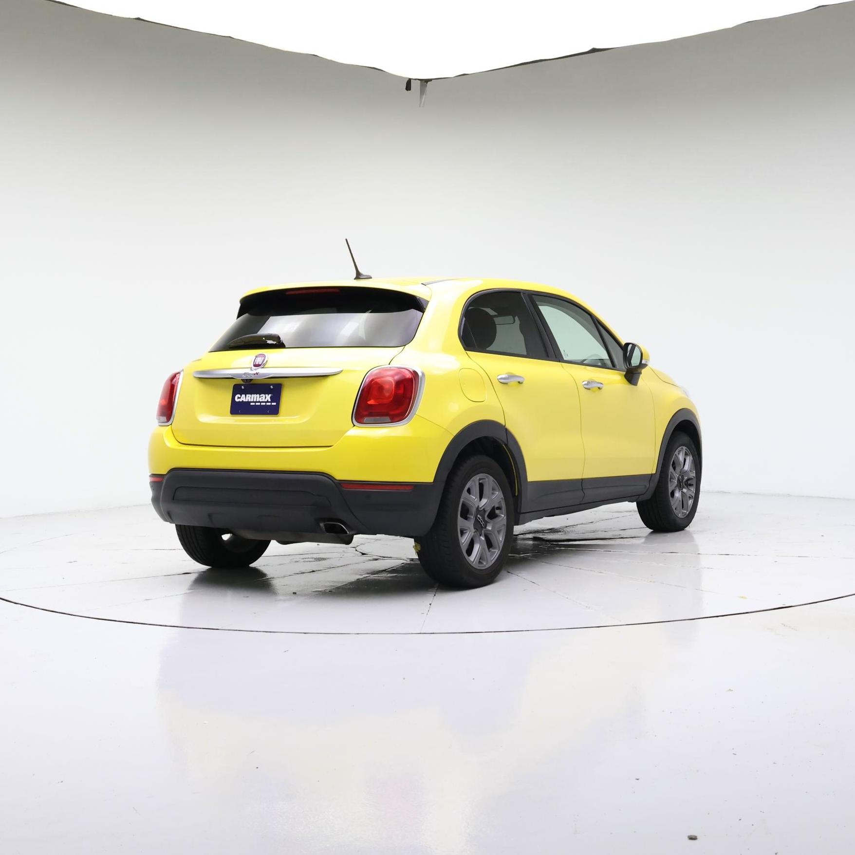 Thumbnail: 2016 Fiat 500X - 8
