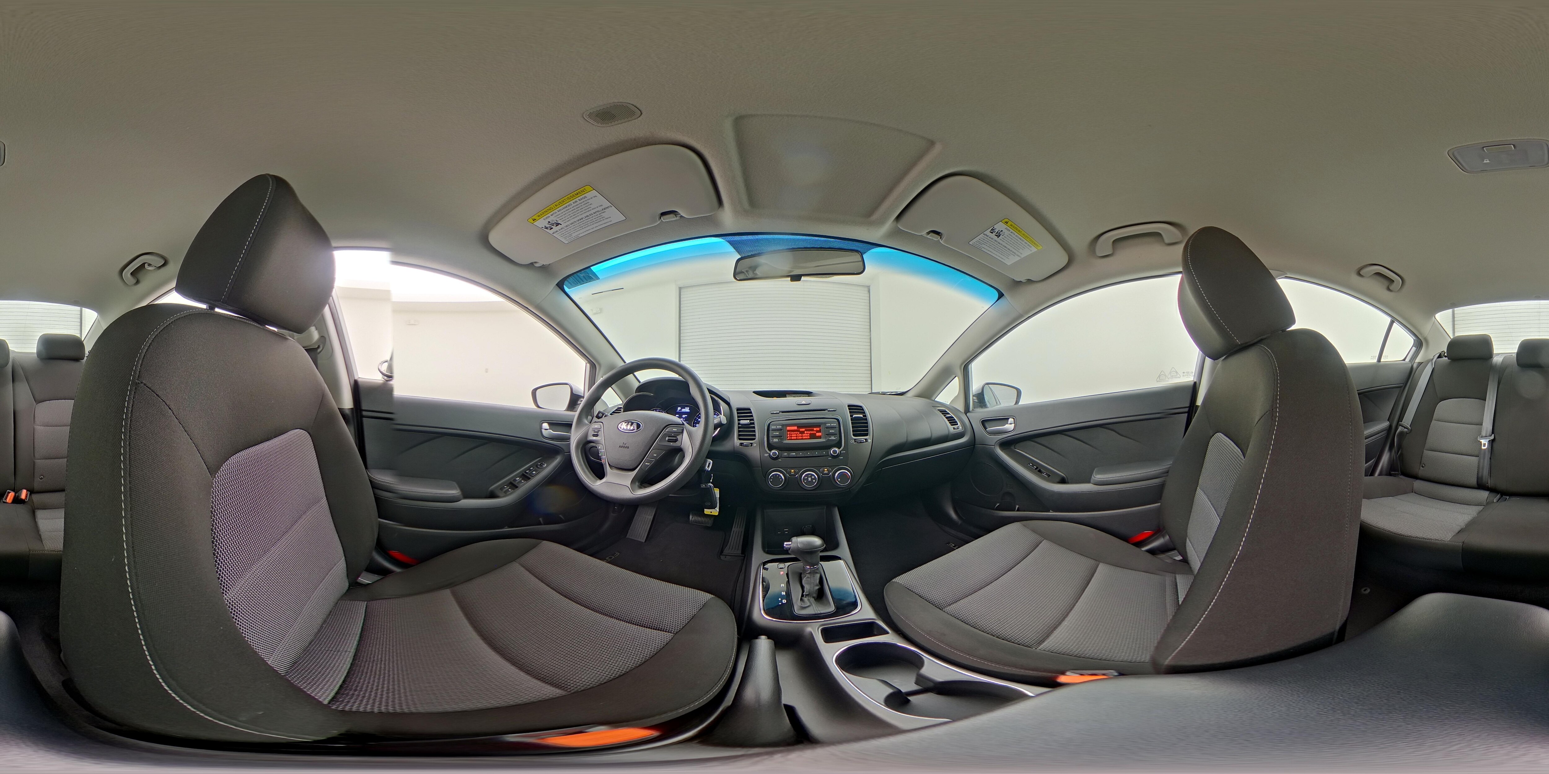 2017 Kia Forte LX - Photo 23
