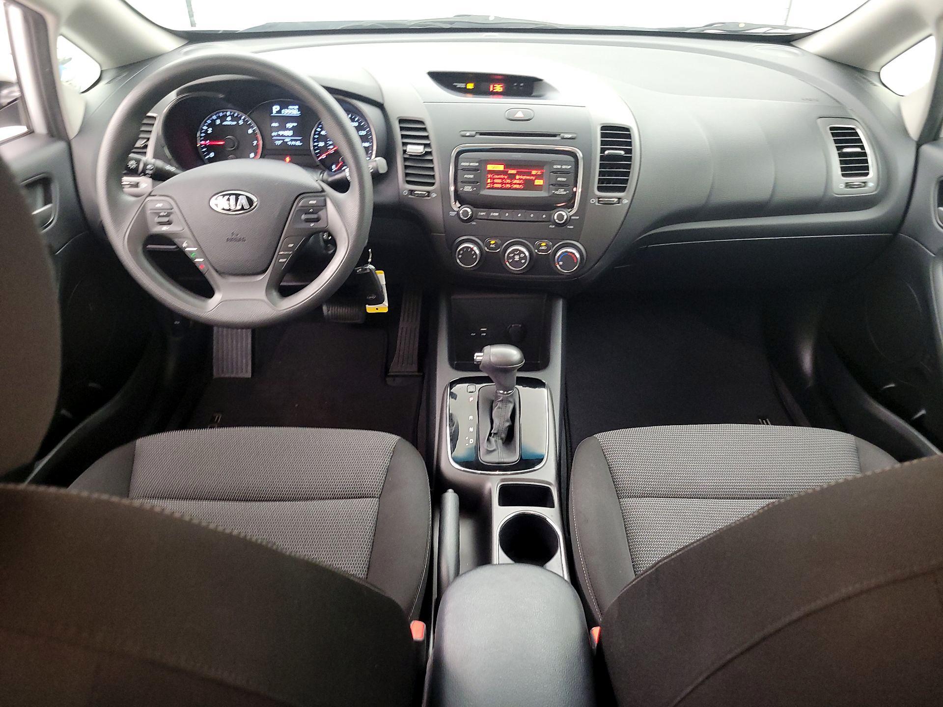 Thumbnail: 2017 Kia Forte - 9