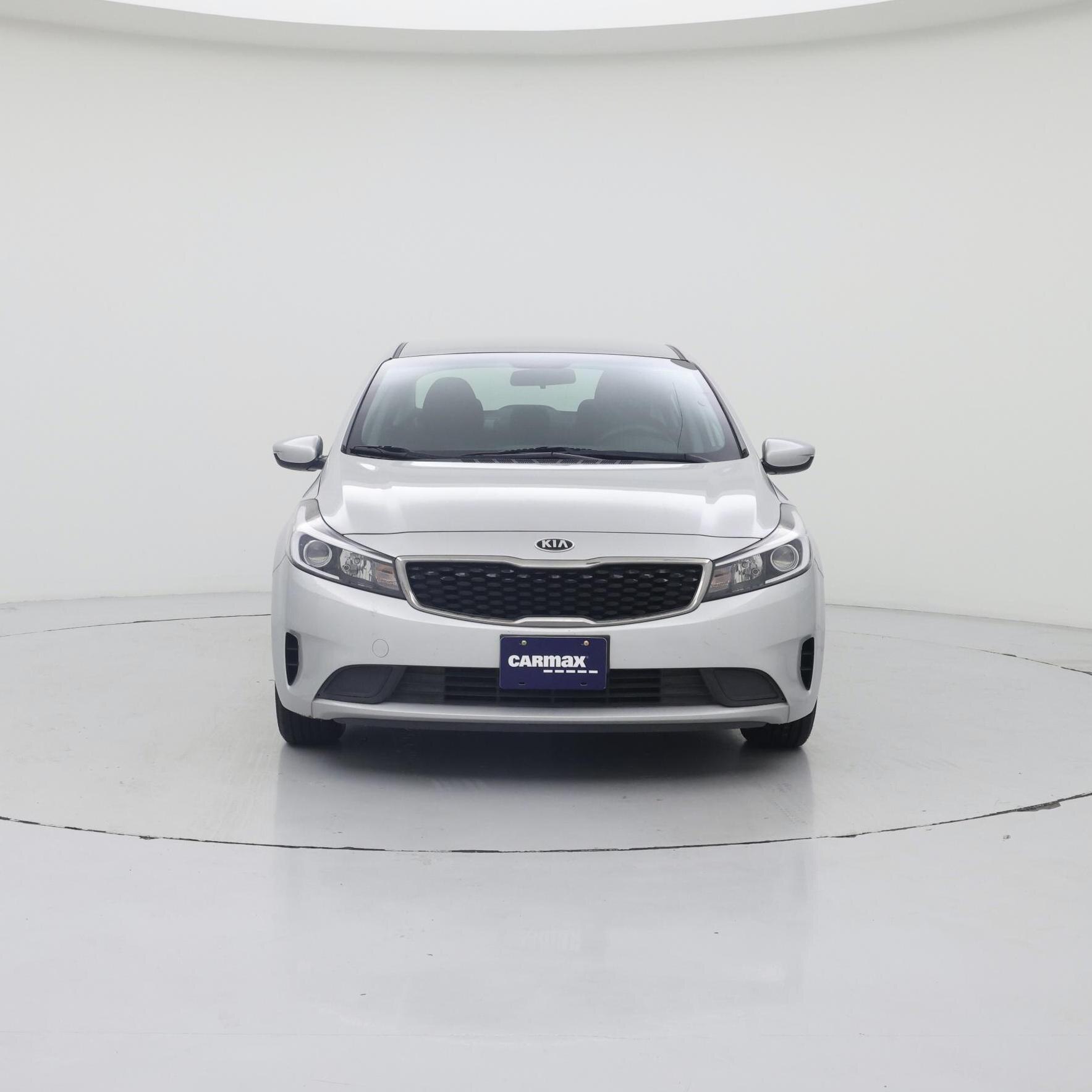 Thumbnail: 2017 Kia Forte - 5