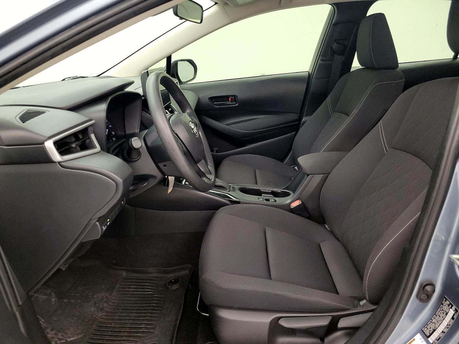 2024 Toyota Corolla LE - Photo 12