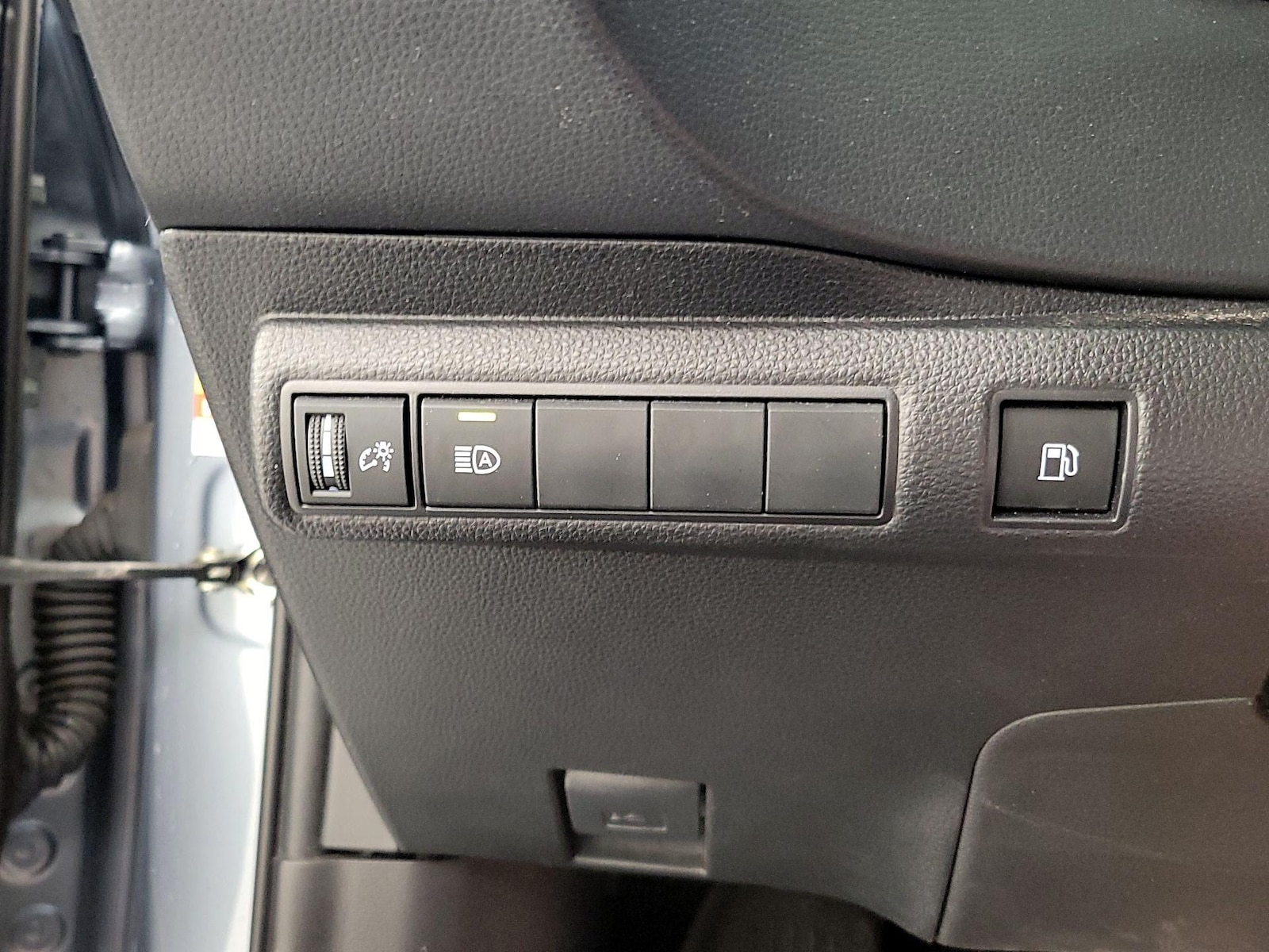 2024 Toyota Corolla LE - Photo 14